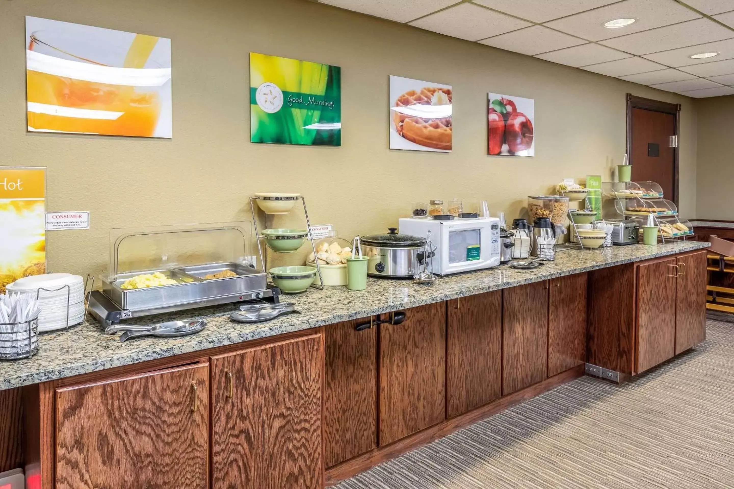 Restaurant/places to eat, Food in Quality Inn Keystone