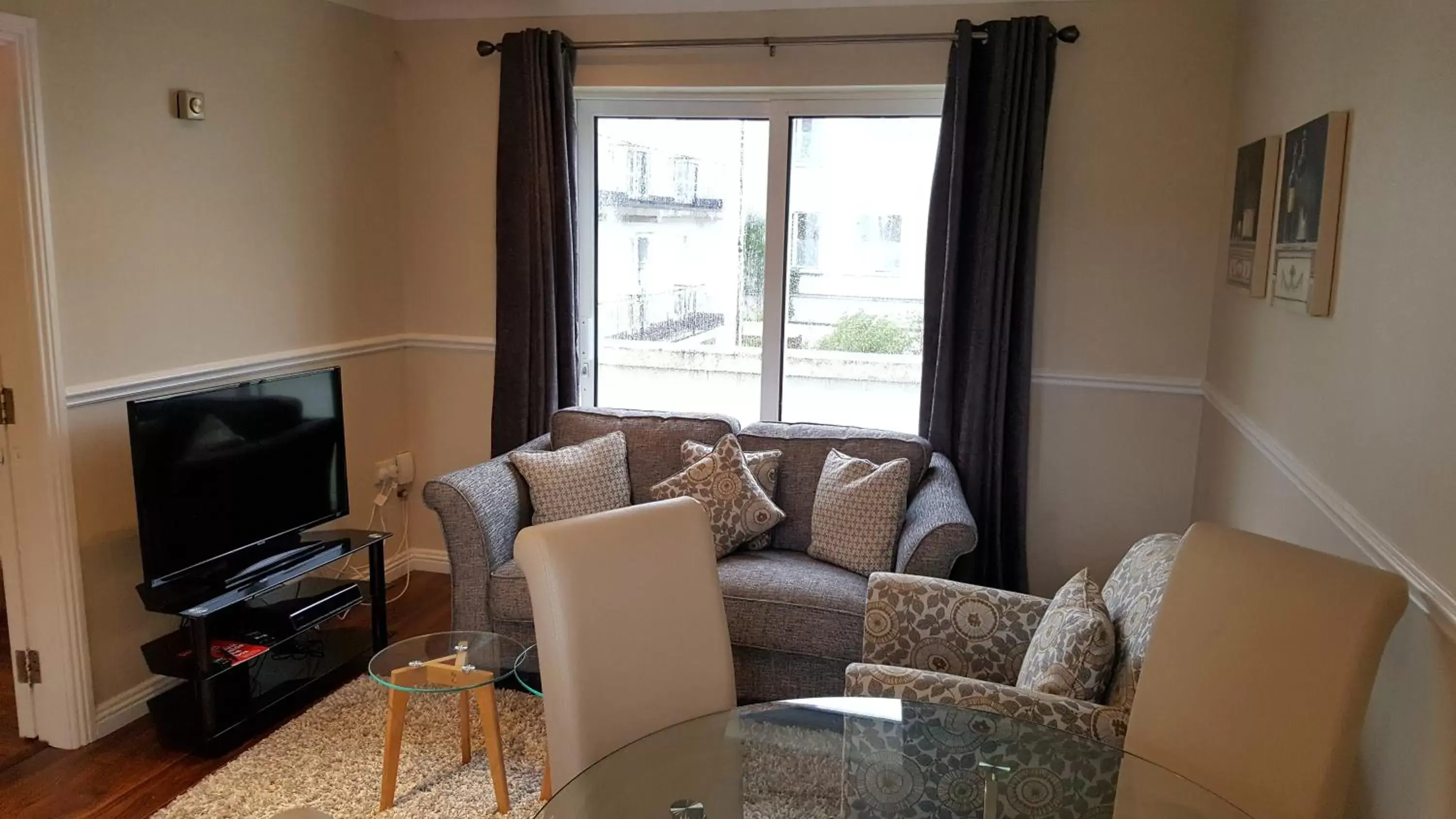 Living room, Seating Area in St Bridget's Apartments