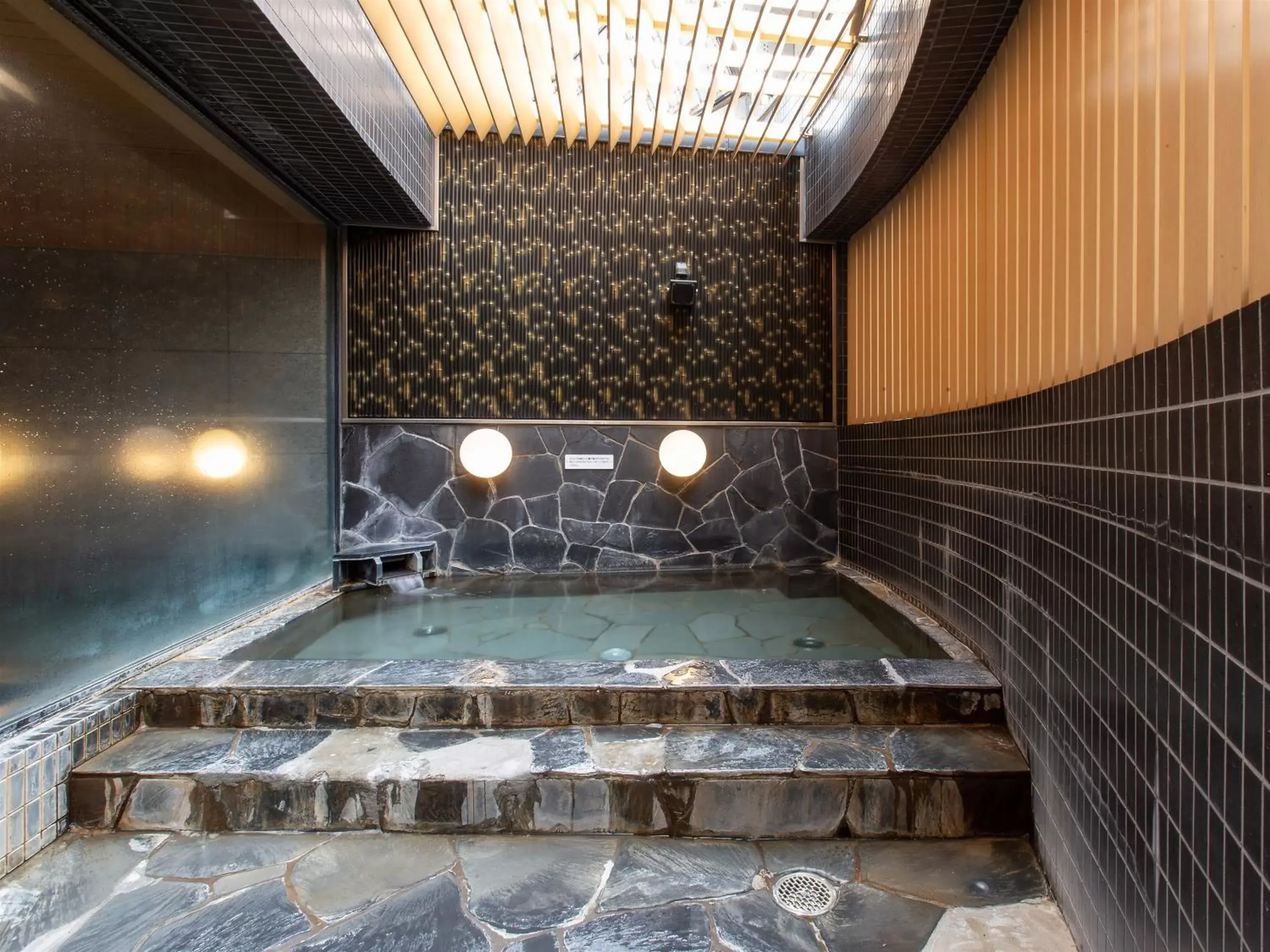 Open Air Bath, Swimming Pool in APA Hotel Sendai-eki Itsutsubashi