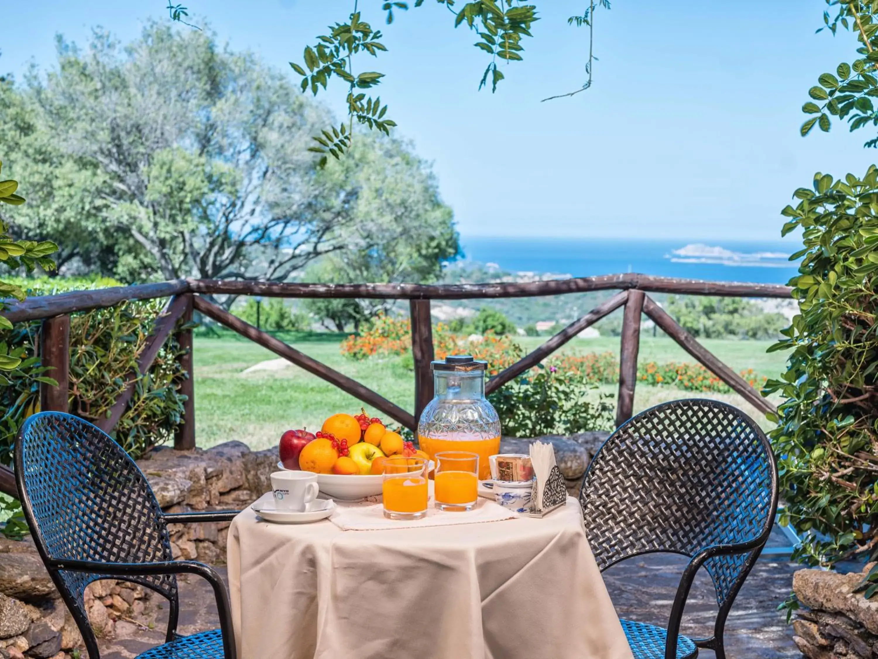 Breakfast in Hotel Rocce Sarde