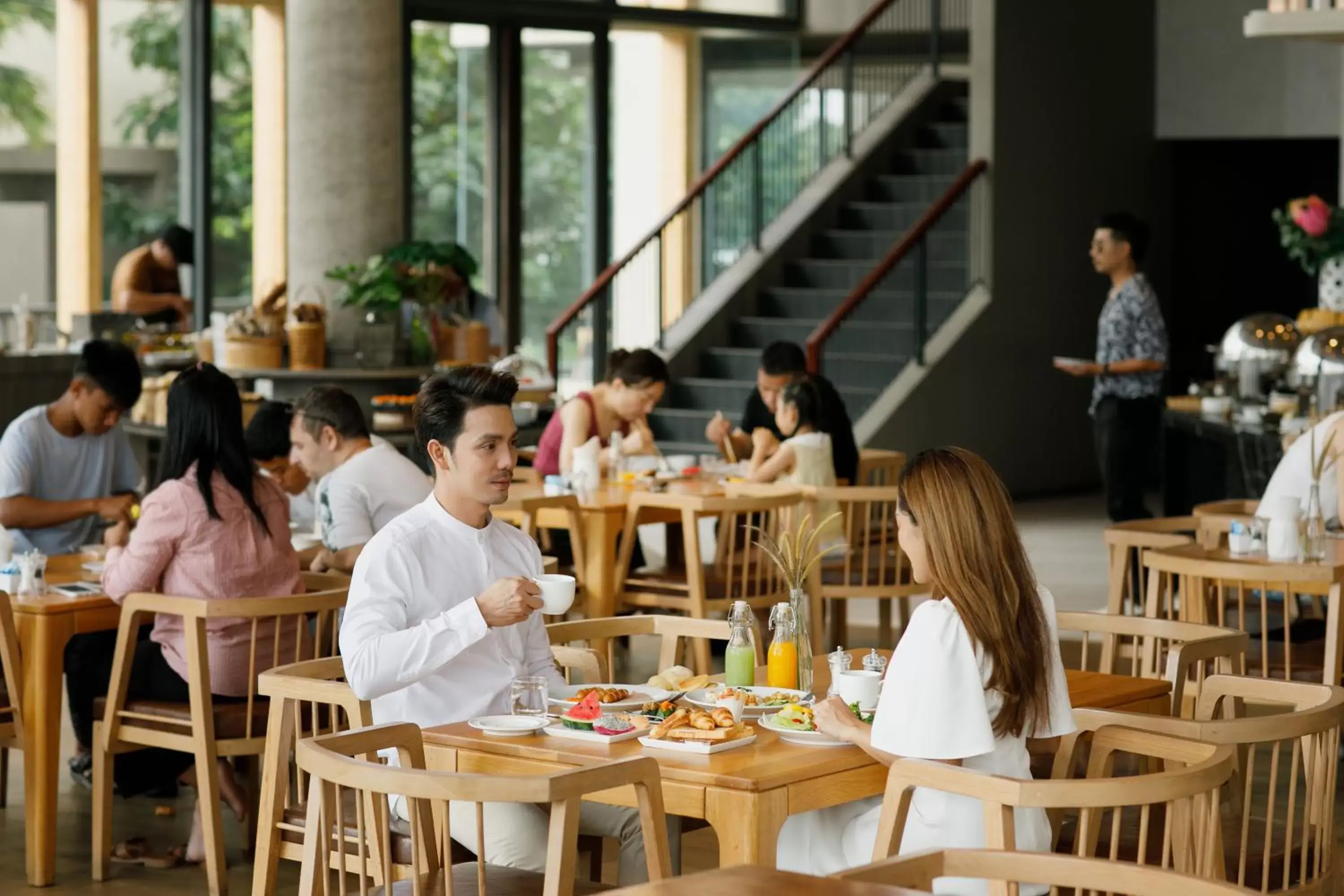 Breakfast, Restaurant/Places to Eat in The Signature Hotel Airport