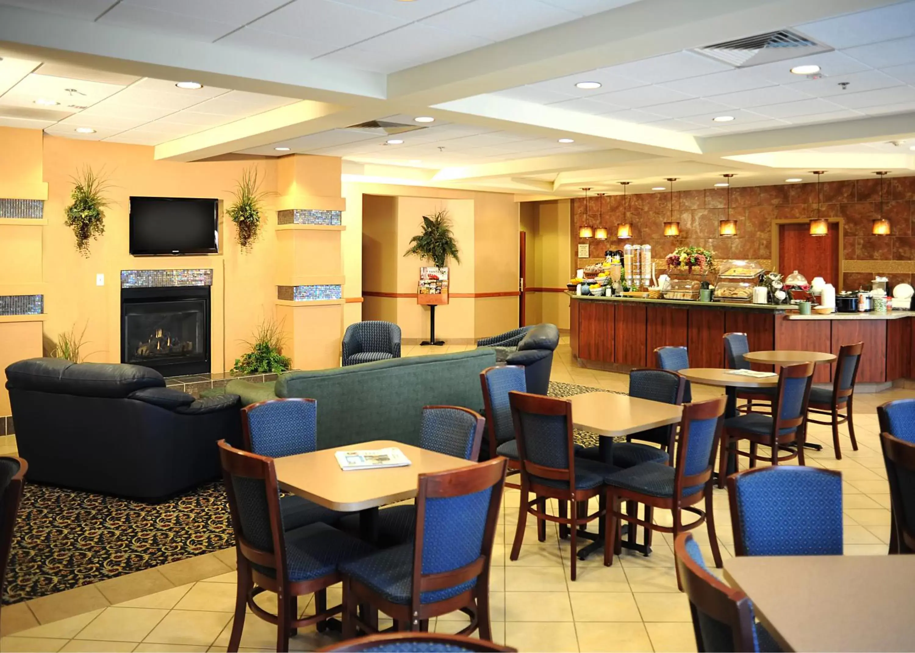 Breakfast, Restaurant/Places to Eat in La Quinta by Wyndham Springfield Airport Plaza