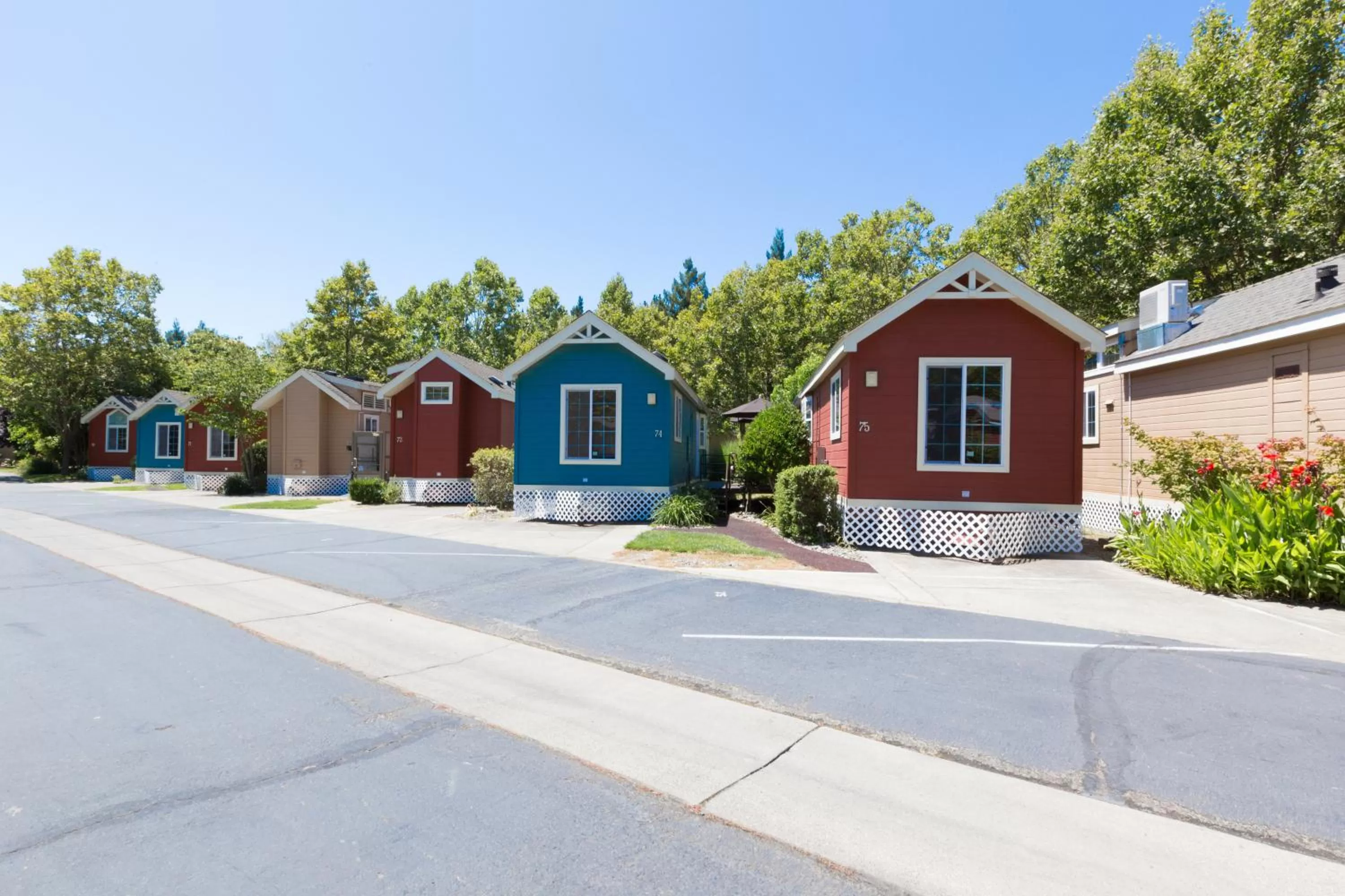 Property building in RiverPointe Napa Valley Resort