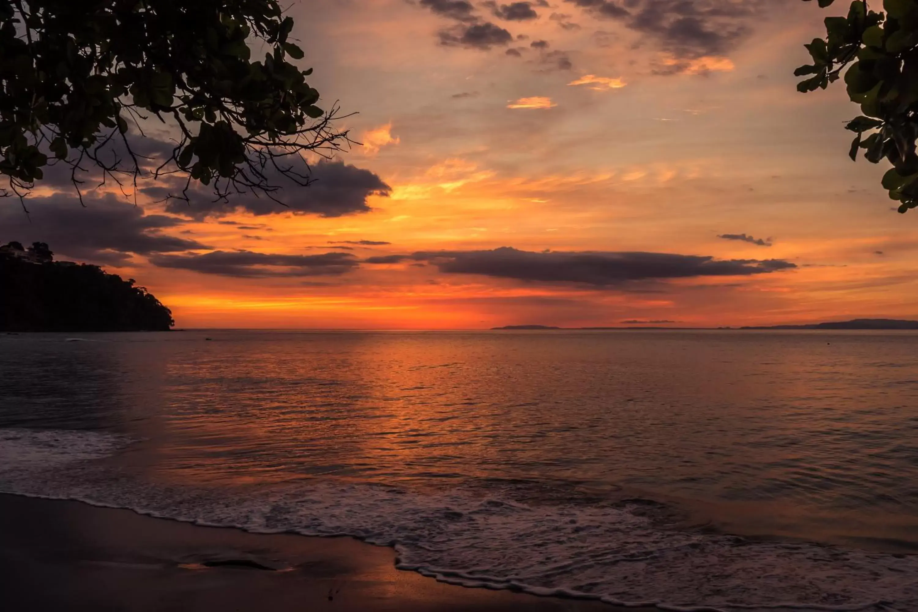 Beach, Sunrise/Sunset in Hotel Punta Leona