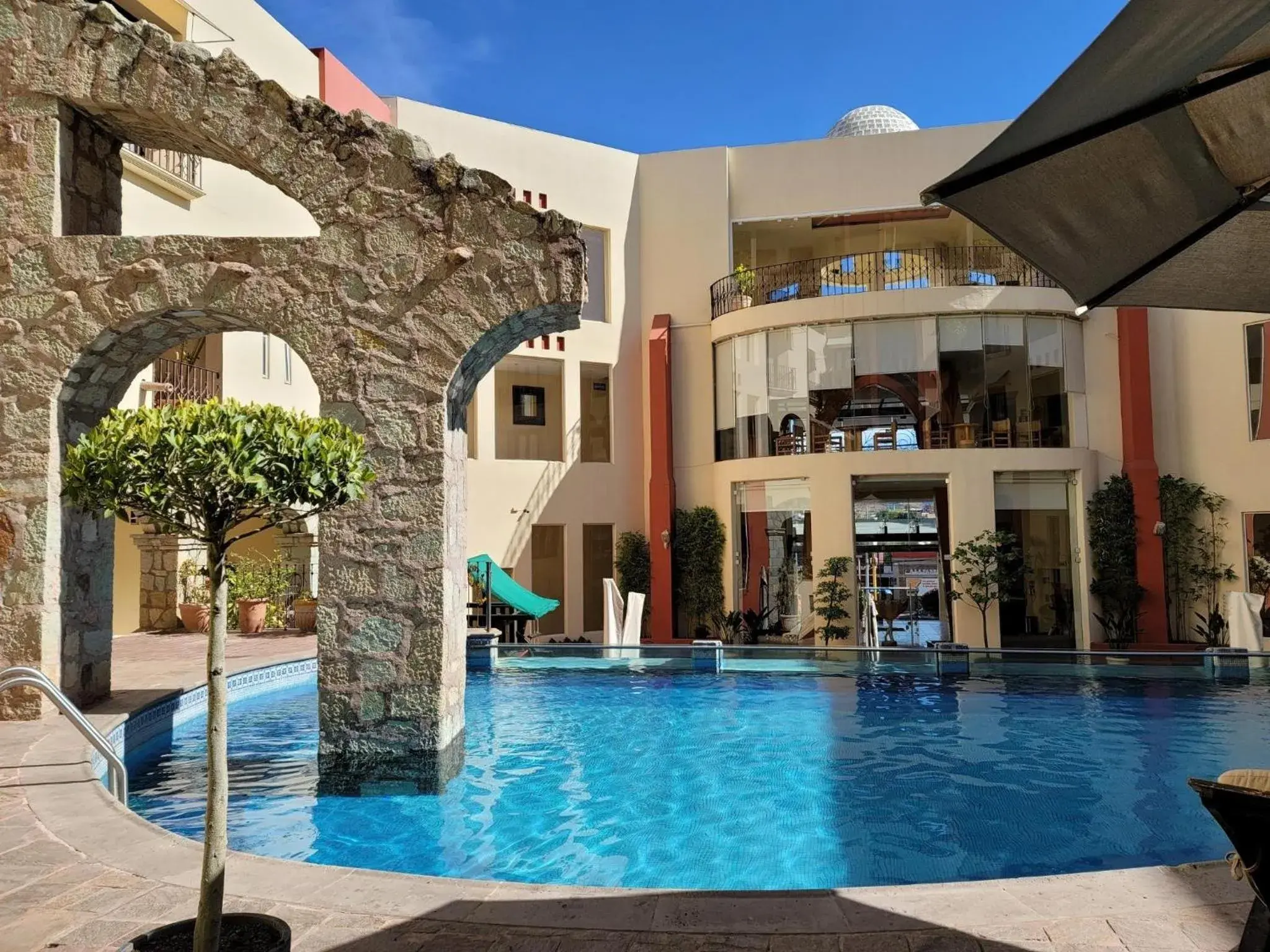 Swimming Pool in Hotel Quinta las Alondras