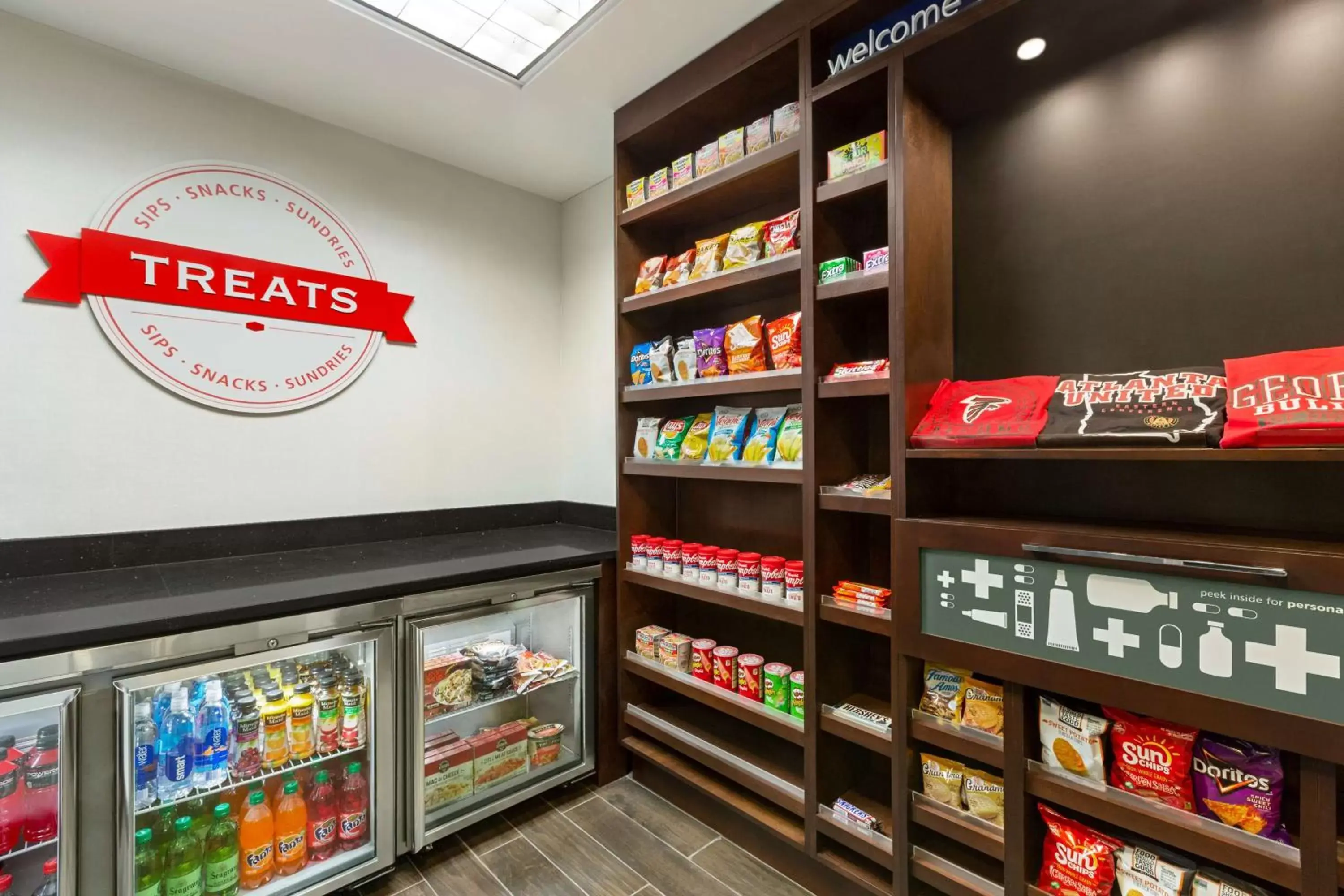 Restaurant/places to eat in Hampton Inn & Suites Atlanta Airport West Camp Creek Pkwy Restaurant/places to eat in Hampton Inn & Suites Atlanta Airport West Camp Creek Pkwy