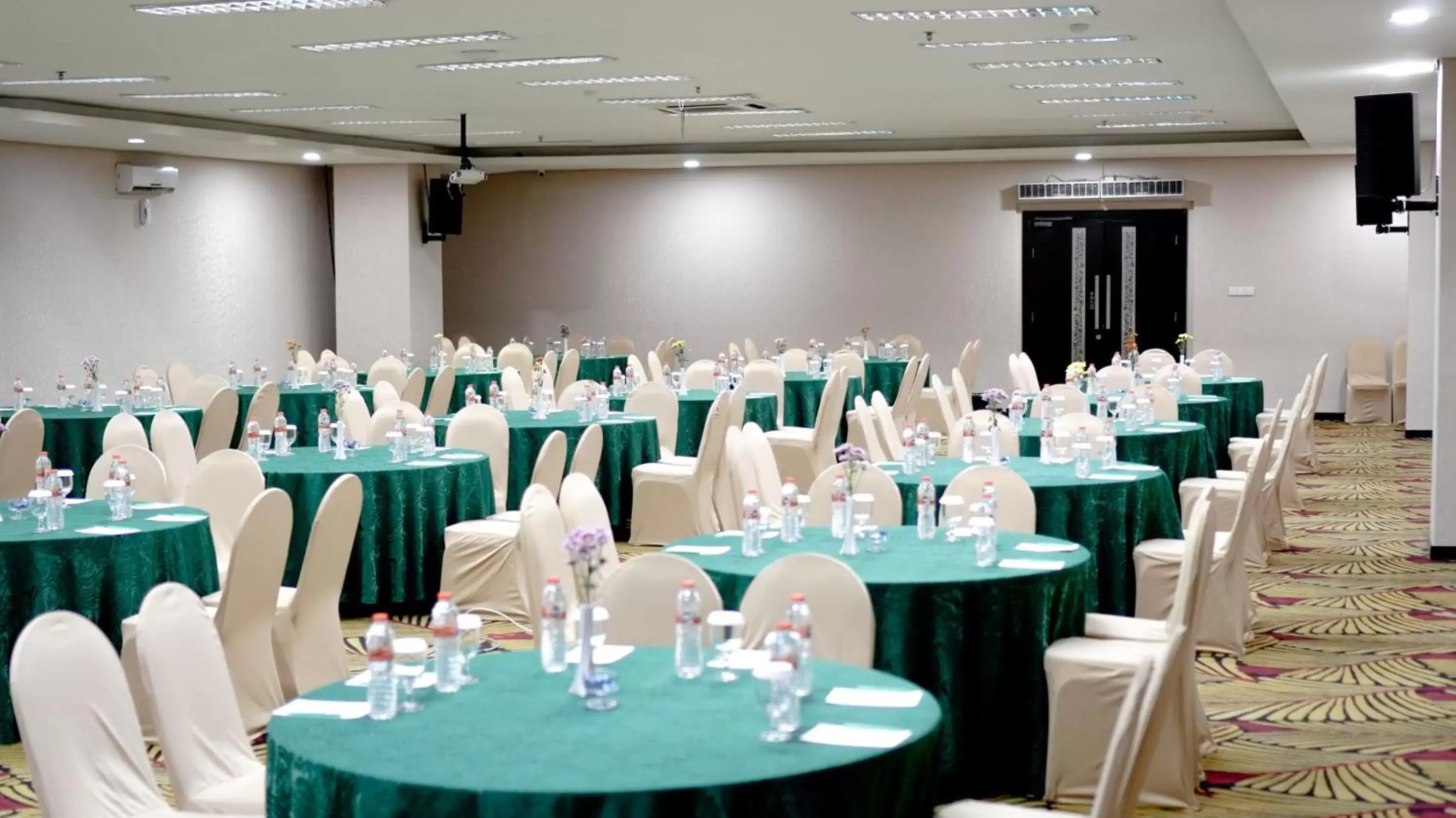 Meeting/conference room, Banquet Facilities in Savana Hotel & Convention Malang