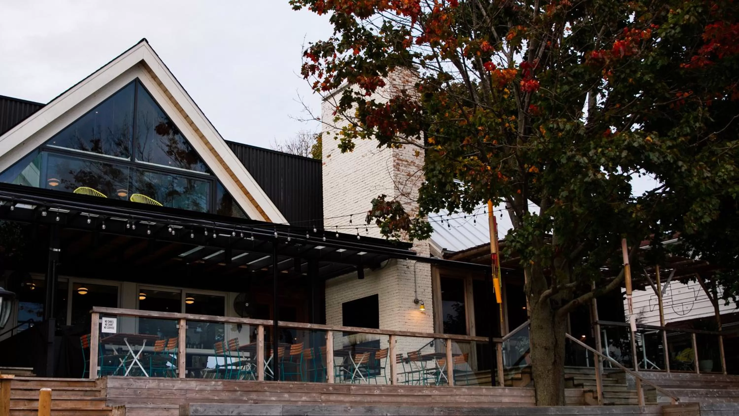 Property building in Drake Devonshire and Motor Inn