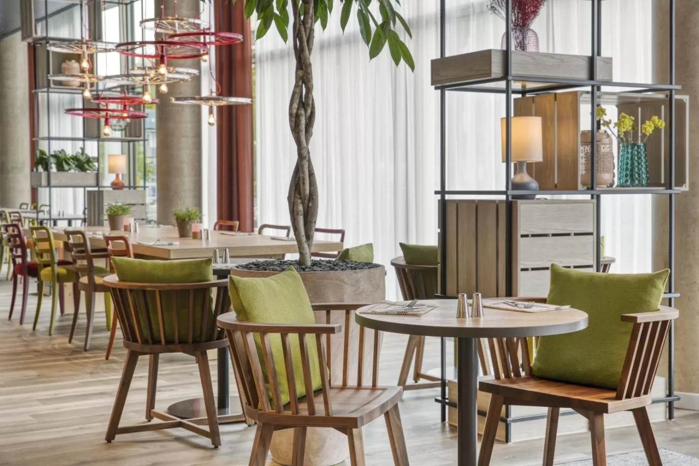 Restaurant/places to eat in IntercityHotel Saarbrücken