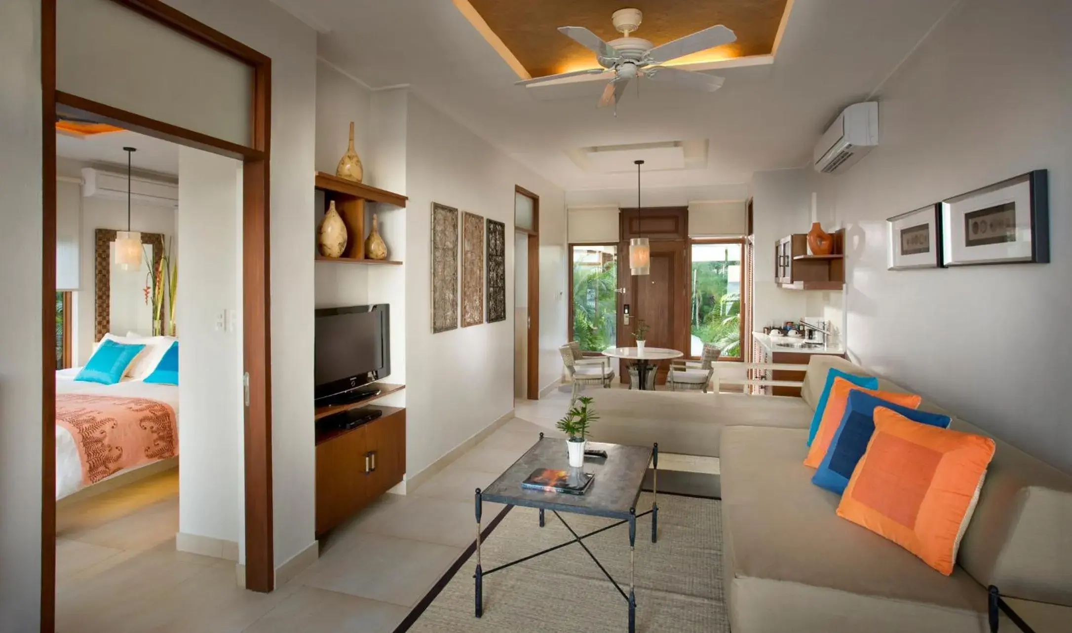 Living room, Seating Area in Misibis Bay