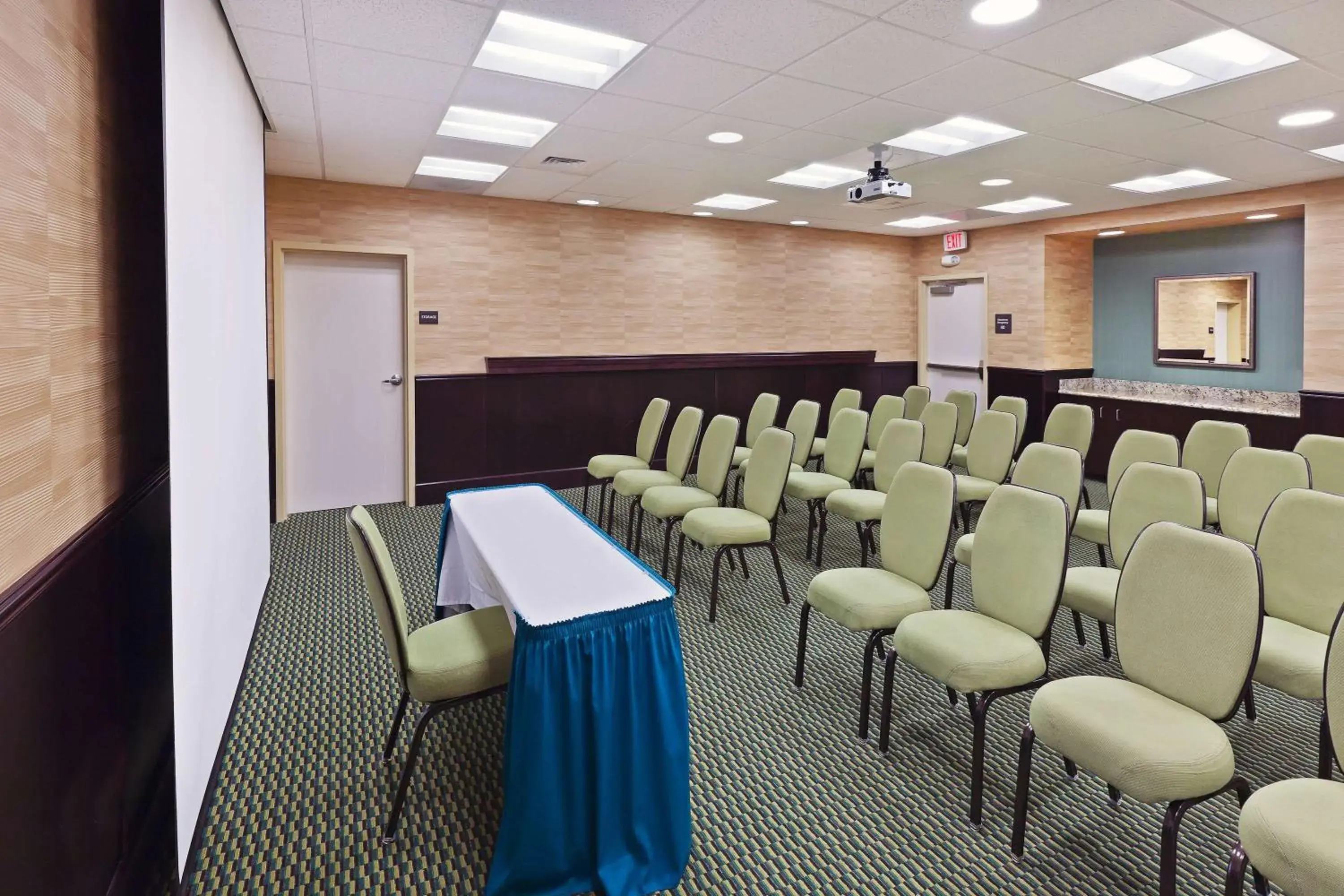Meeting/conference room in Hampton Inn and Suites Austin - Lakeway