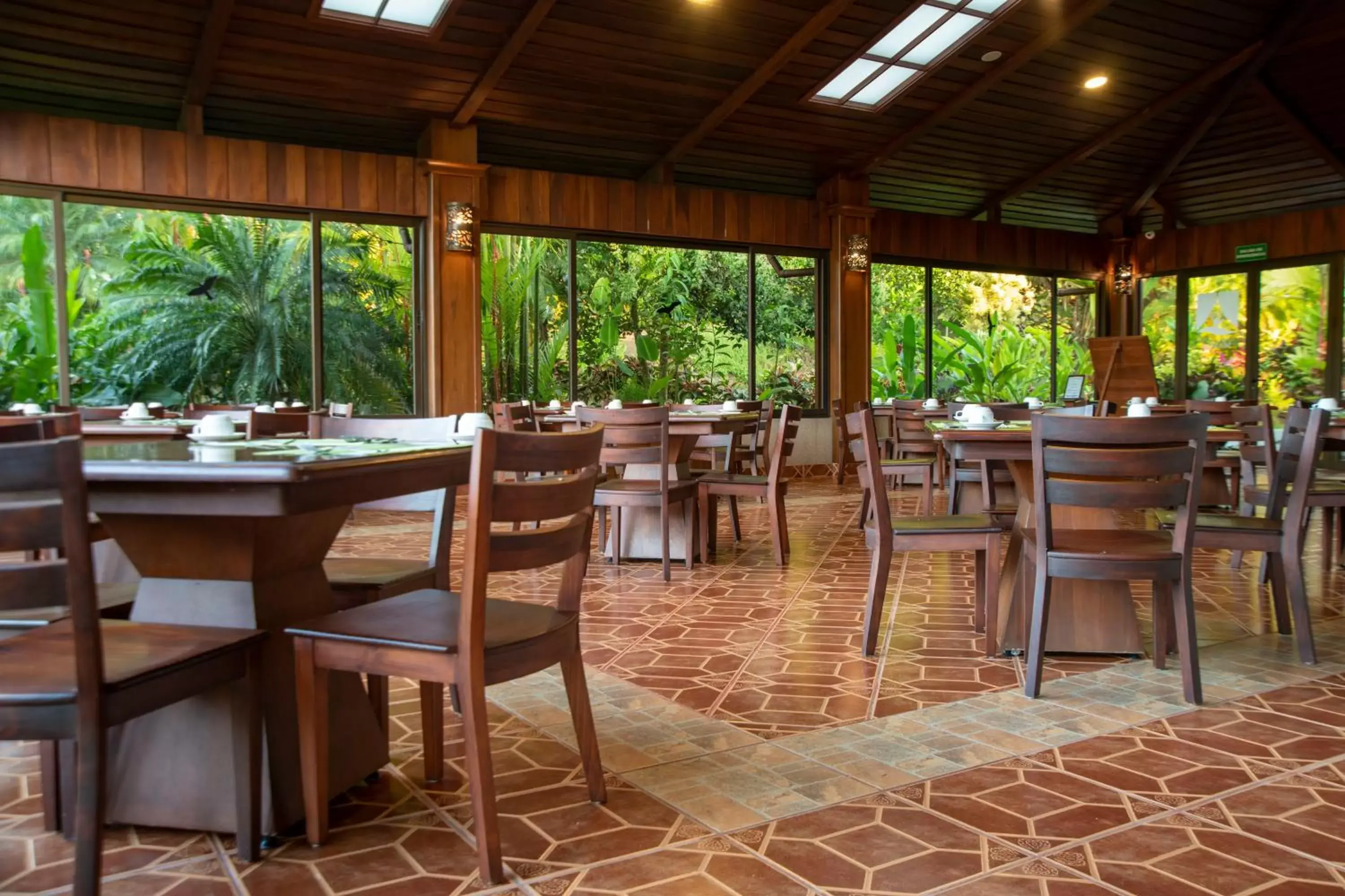 Restaurant/Places to Eat in Arenal Manoa Resort & Hot Springs