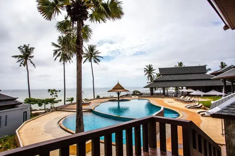 Swimming pool, Pool View in Lanta Corner Resort