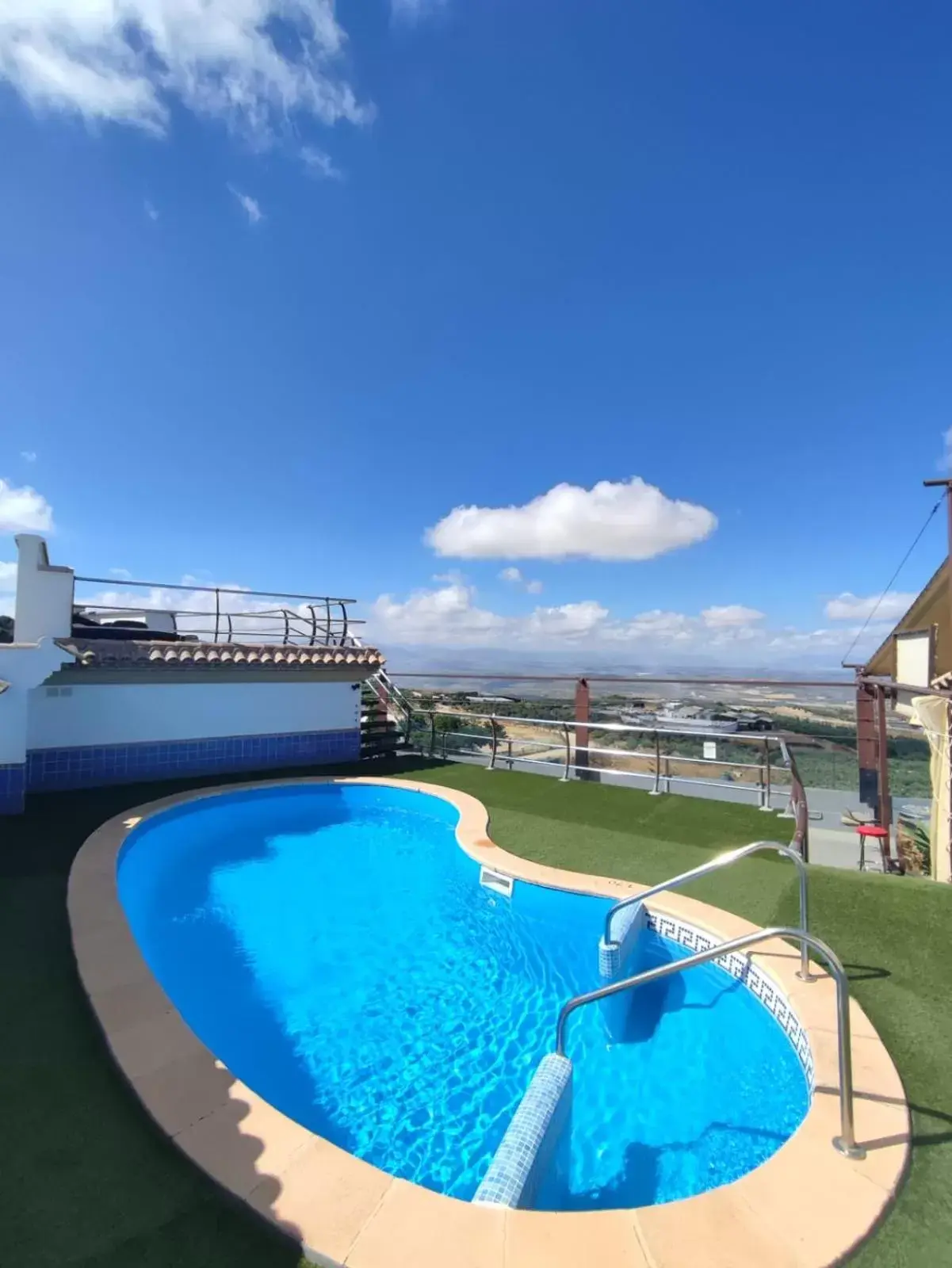 Swimming Pool in Hotel Campos de Baeza