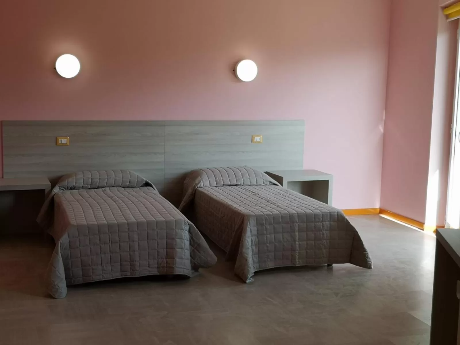 View (from property/room), Bed in Hotel Clodi