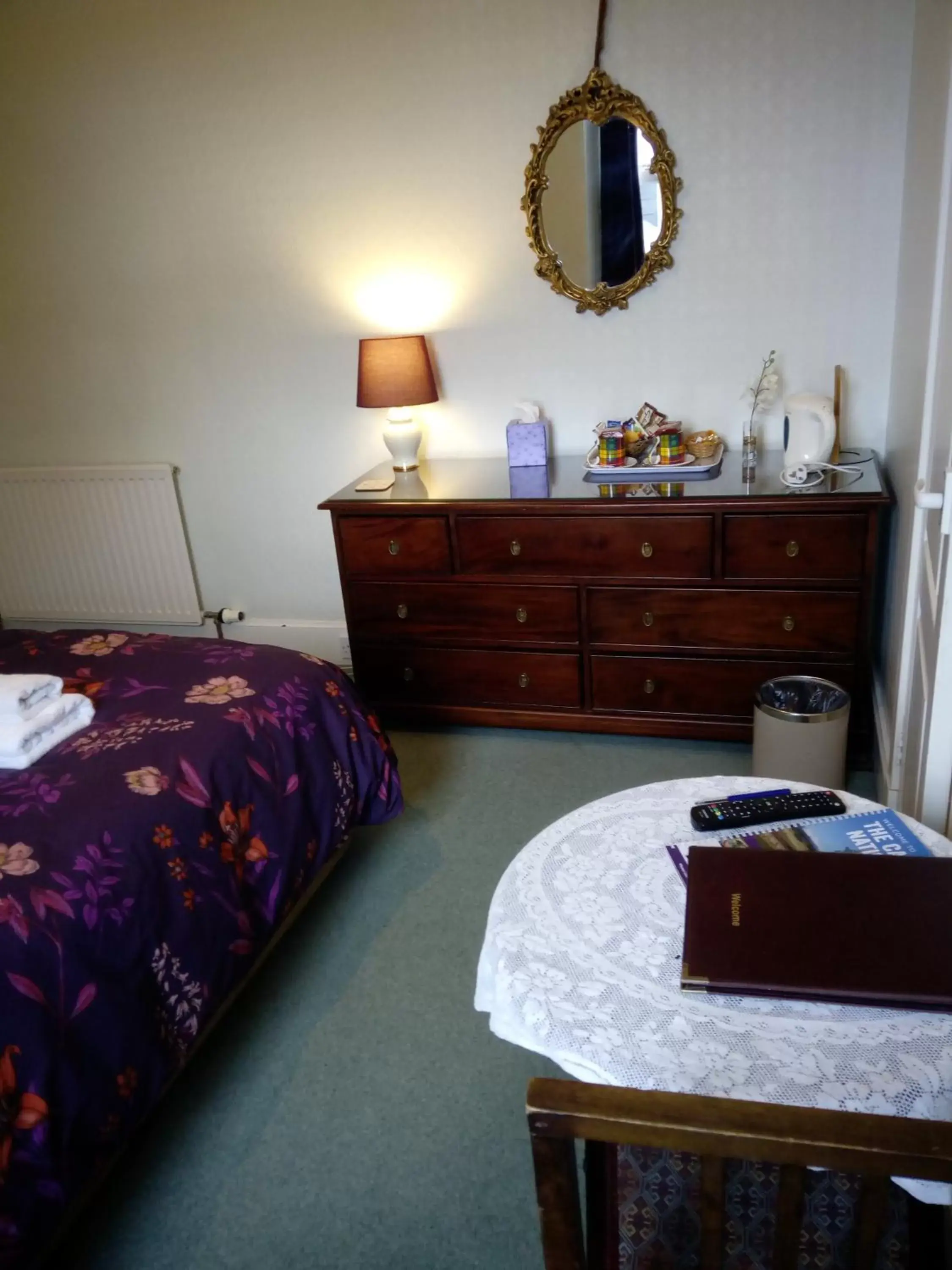 Bed in Dunallan Guest House
