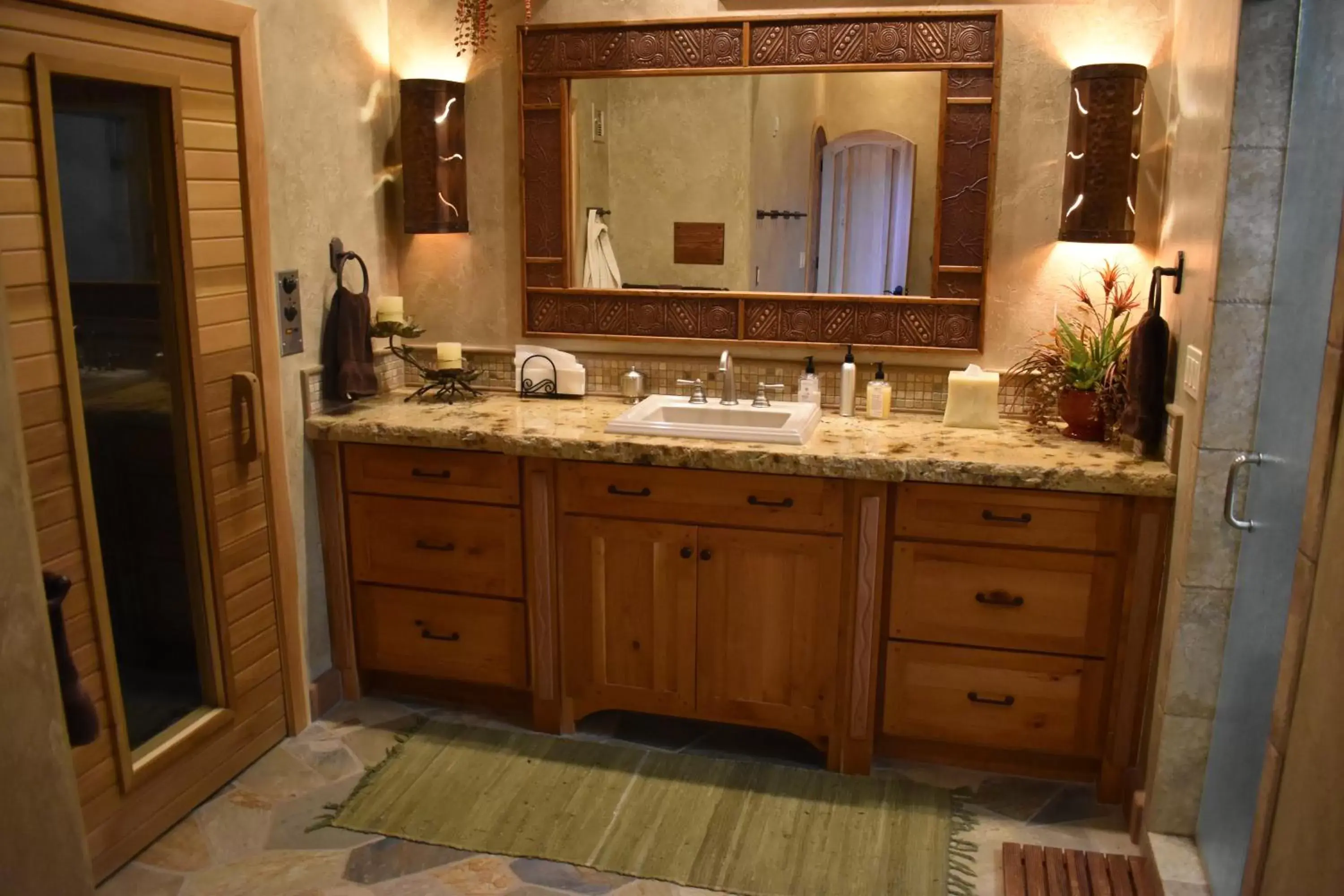 Bathroom in Cougar Ridge