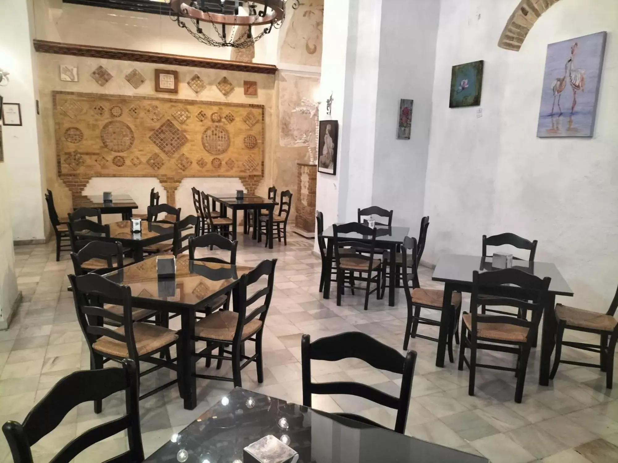 Property building, Restaurant/Places to Eat in Tugasa Convento San Francisco