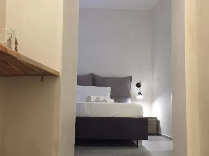 Bedroom, Bed in Vicoli di Napoli B&B