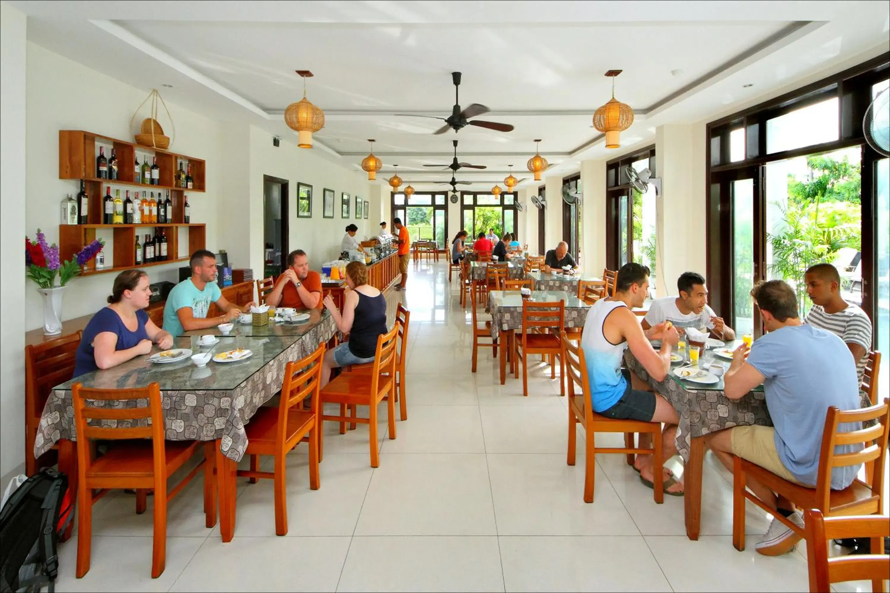 Restaurant/places to eat in Sunshine Hoian Hotel Restaurant/places to eat in Sunshine Hoian Hotel