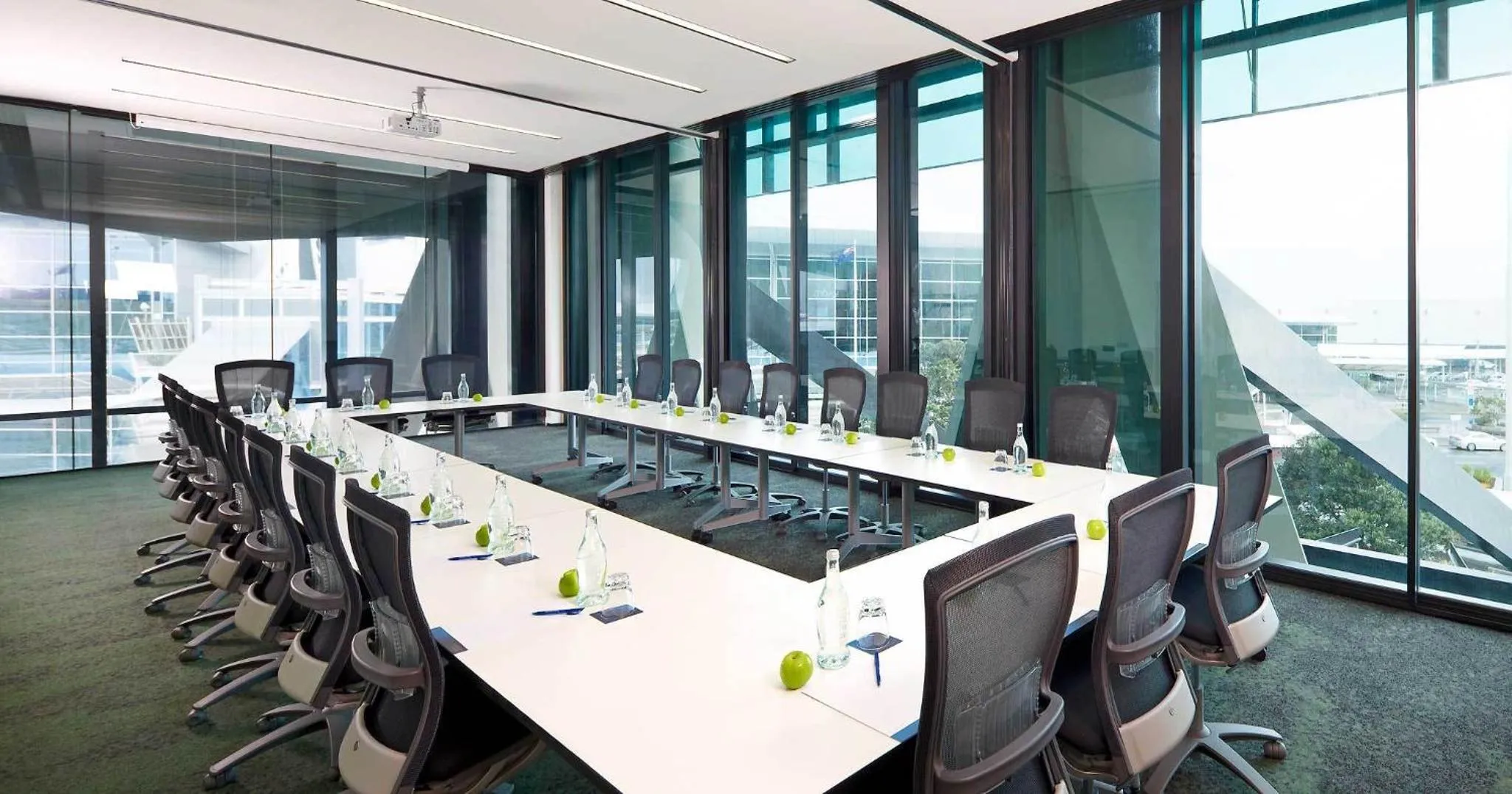 Business facilities in Novotel Auckland Airport