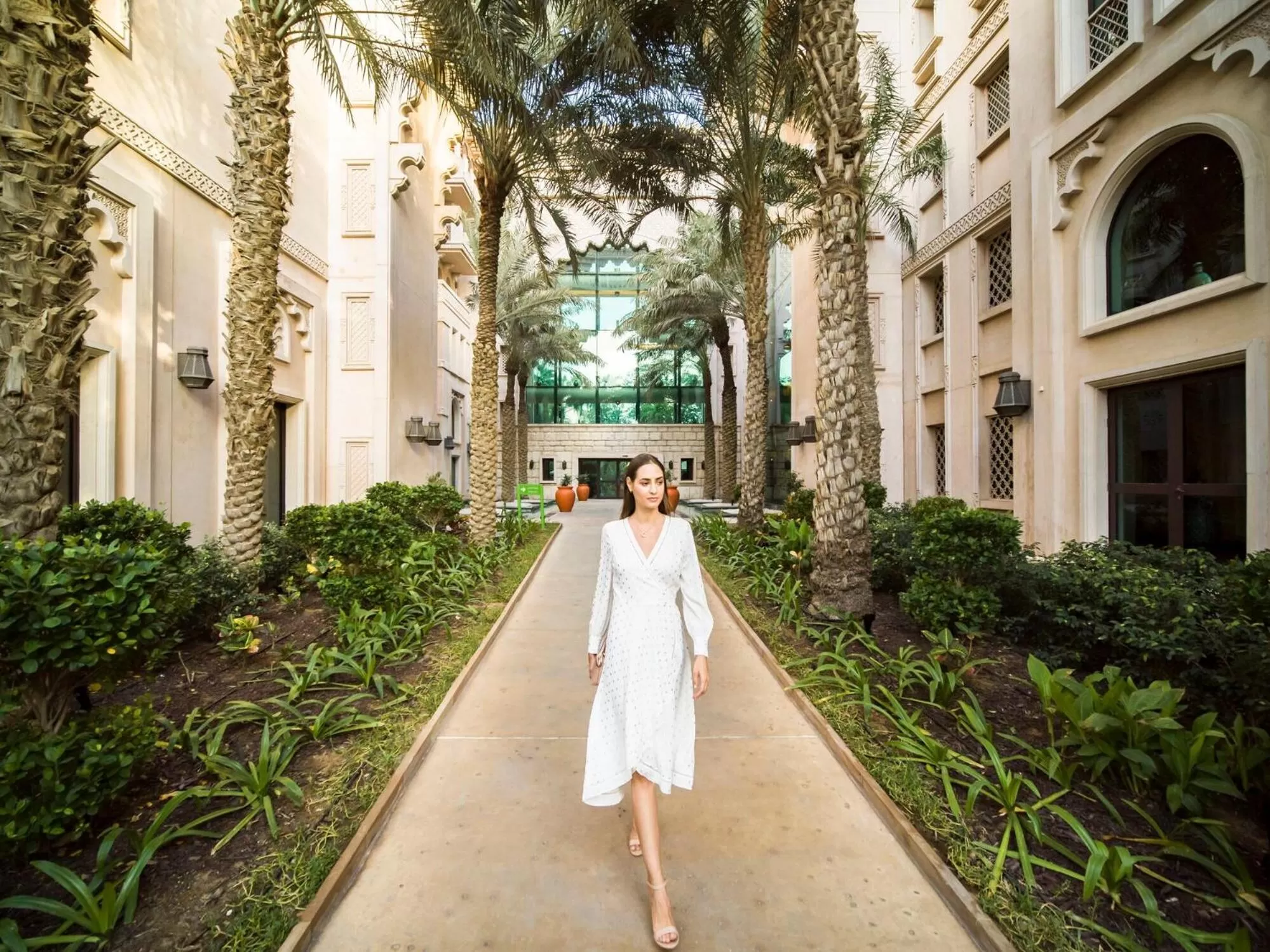 Property building in Jumeirah Al Qasr Dubai