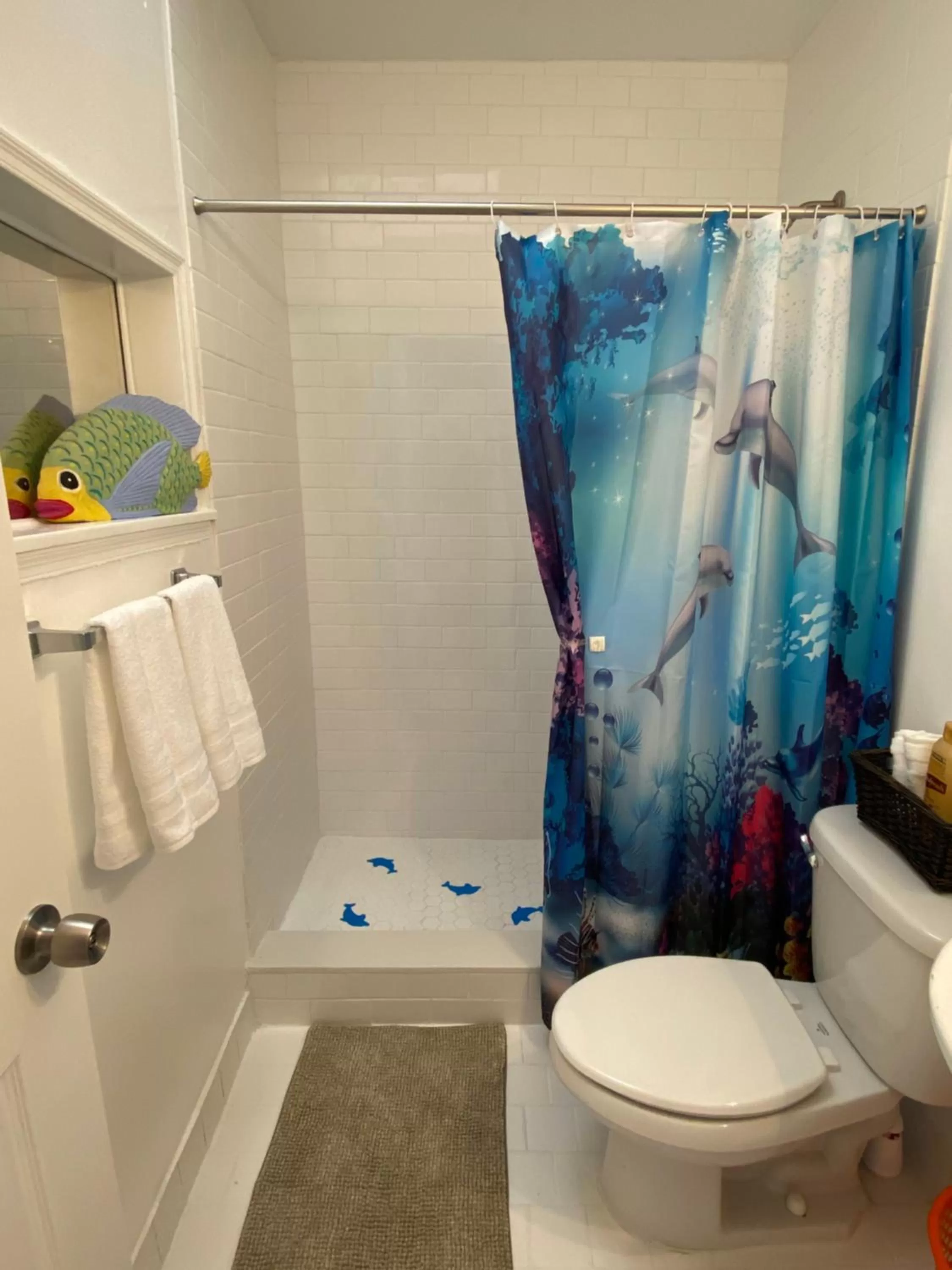 Bathroom in Miami Beach Rooms B&B