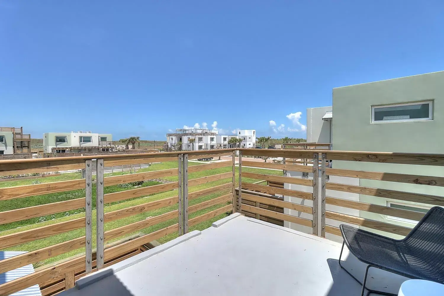 Balcony/Terrace in Lively Beach Balcony/Terrace in Lively Beach