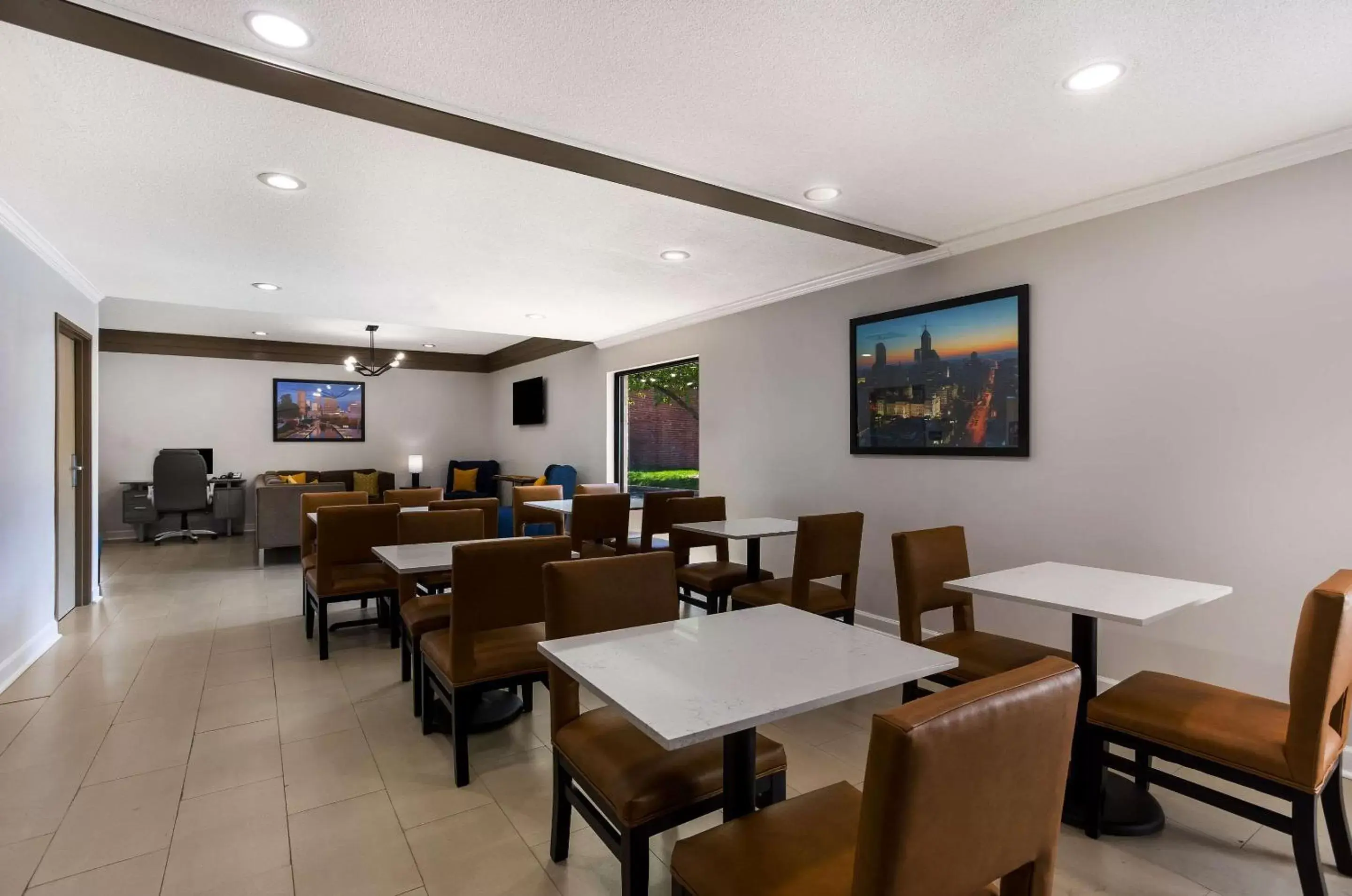 Breakfast in Quality Inn South Bend near Notre Dame Breakfast in Quality Inn South Bend near Notre Dame