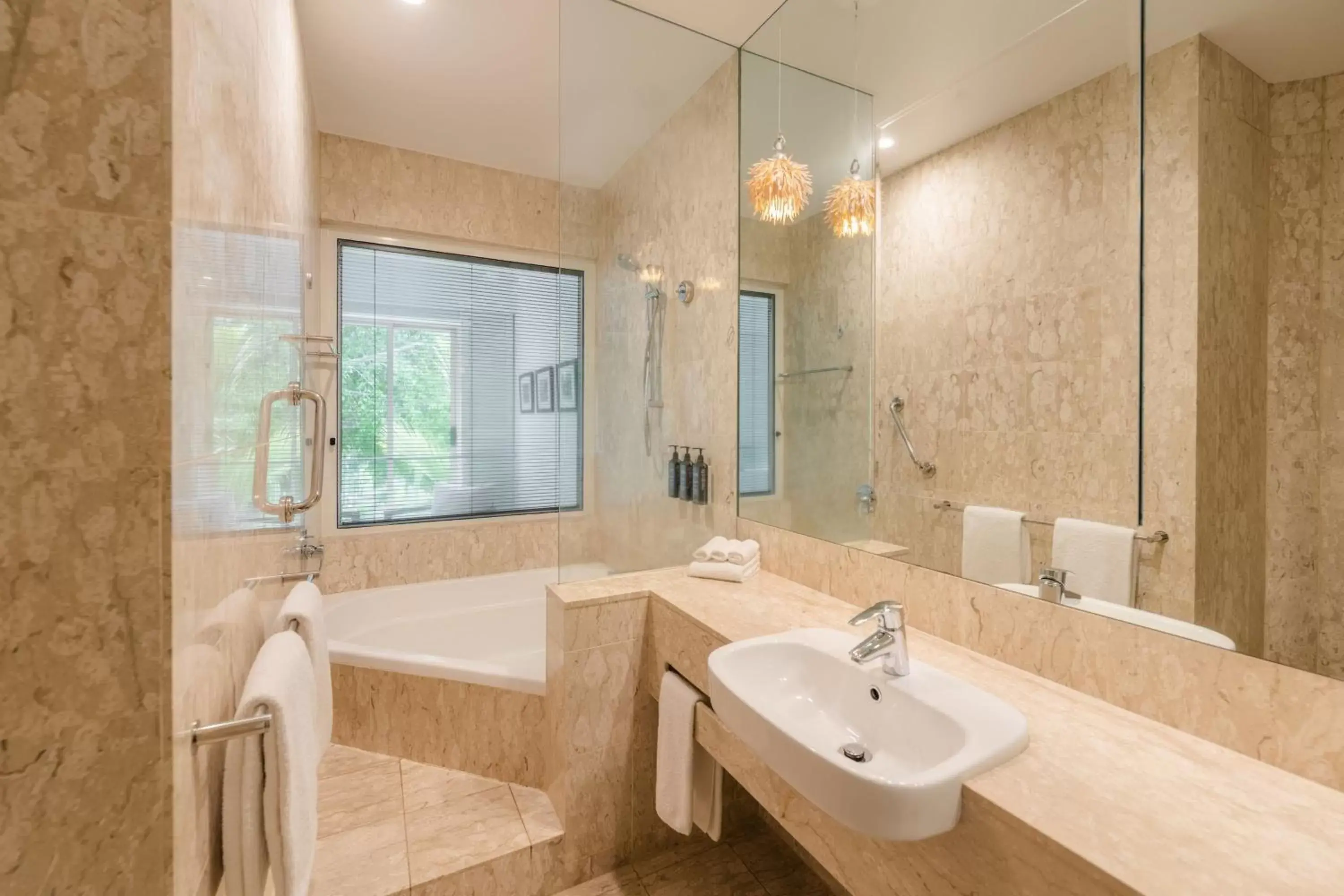Bathroom in Sheraton Grand Mirage Resort, Port Douglas