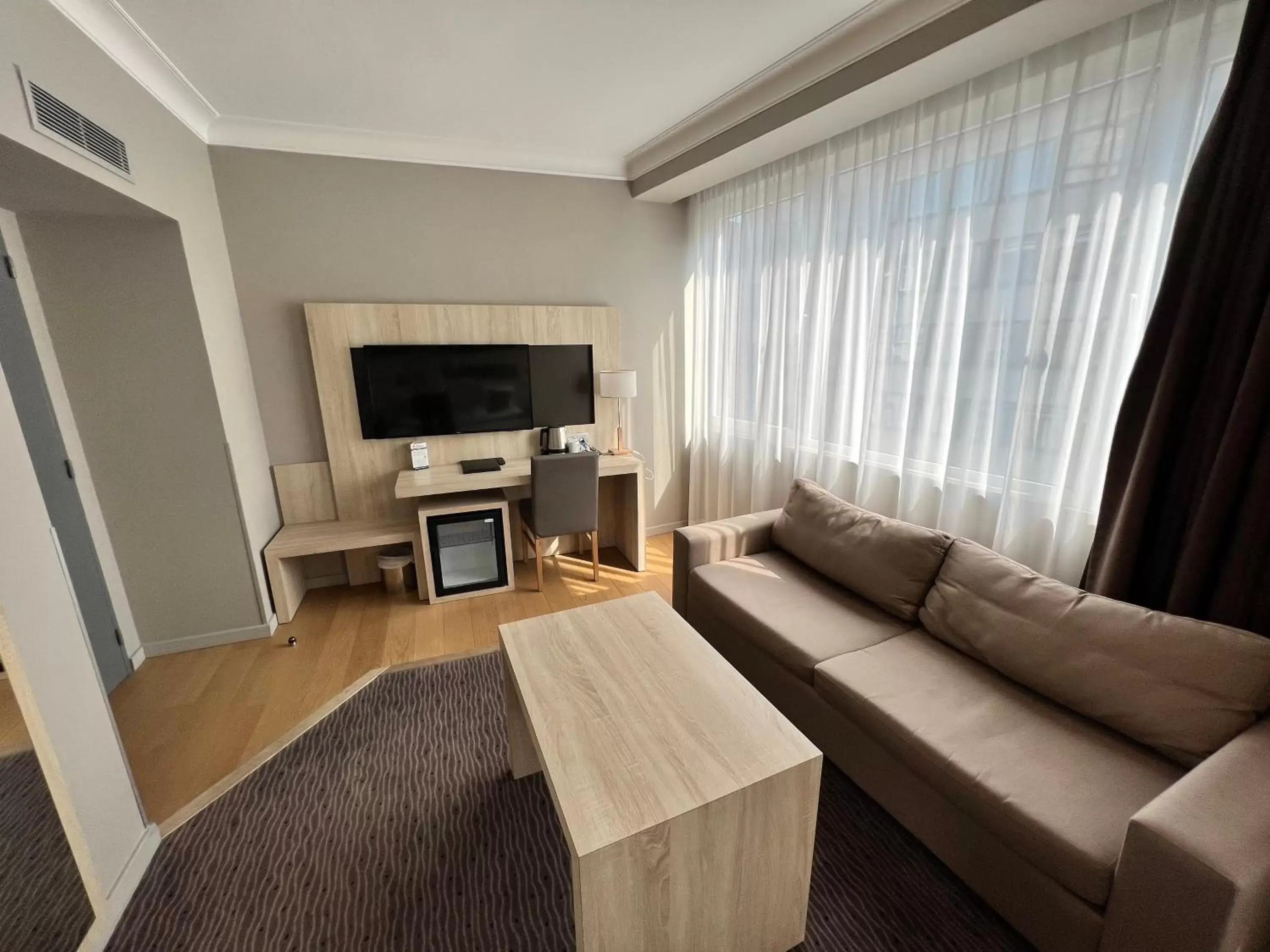 TV and multimedia, Seating Area in Best Western Hotel Royal Centre