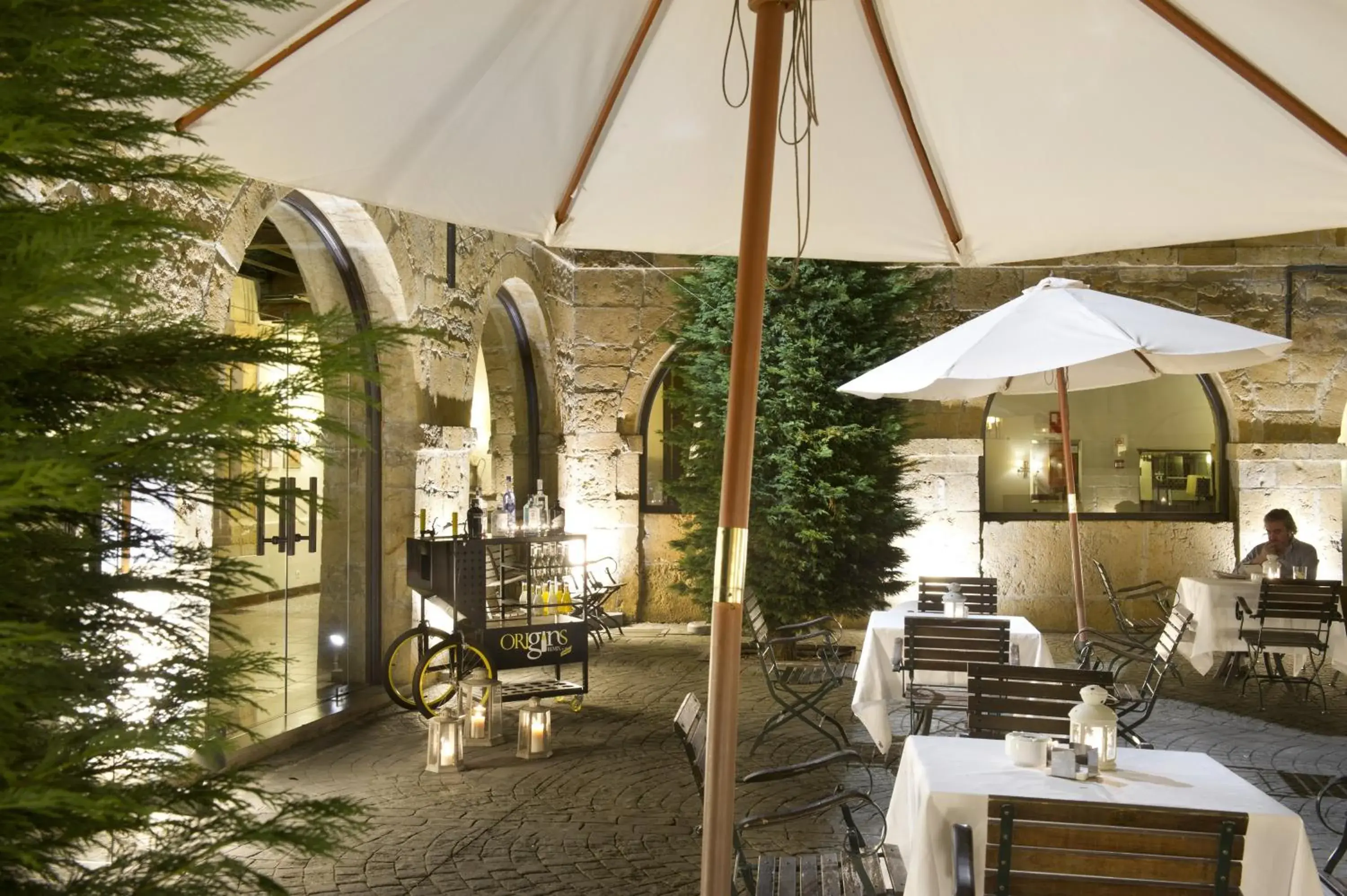 Lounge or bar in Parador de Cangas de Onís Lounge or bar in Parador de Cangas de Onís