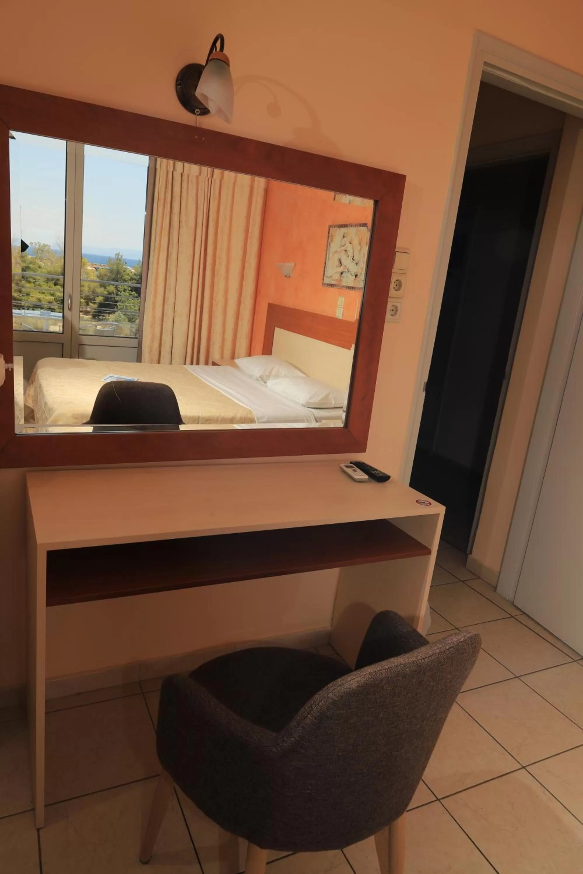 IKAROS Hotel ELLINIKO