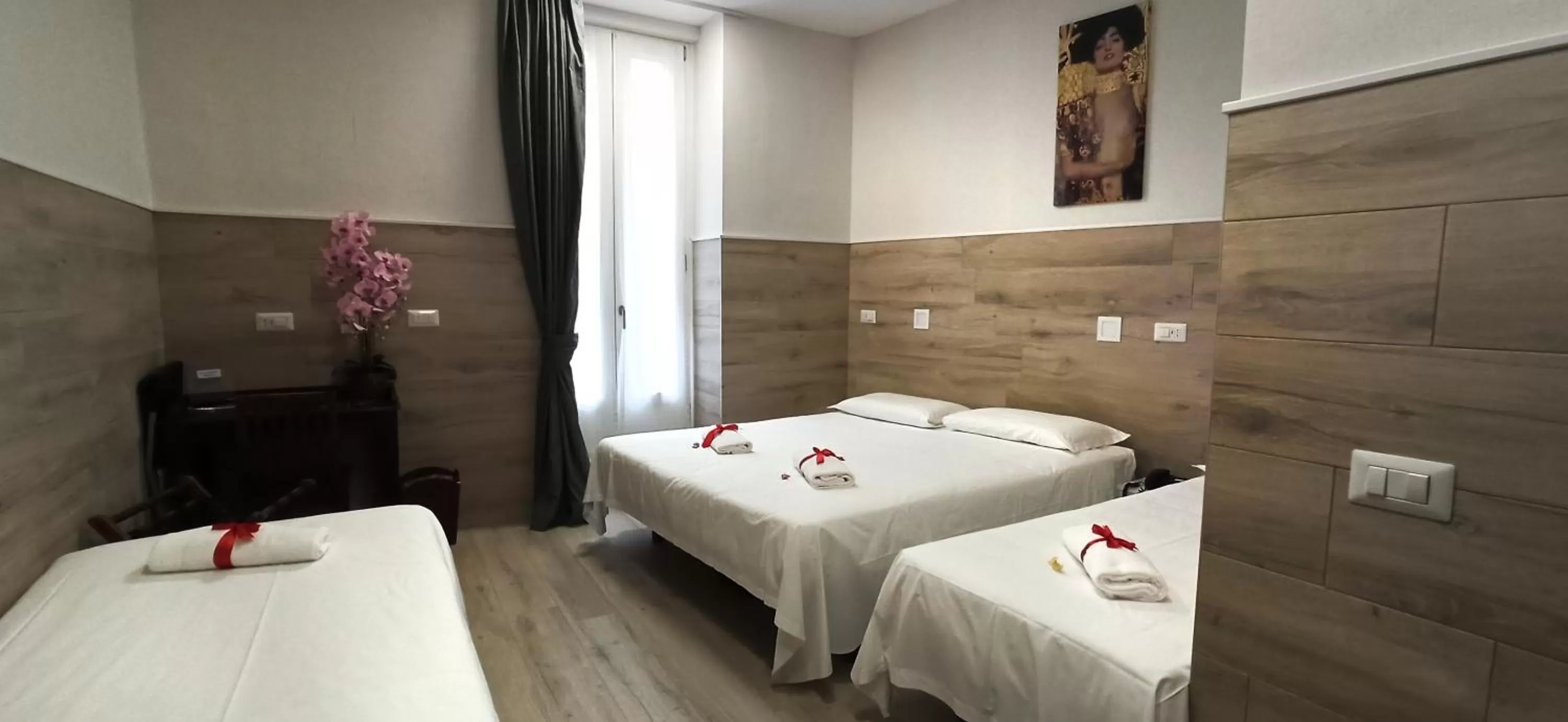 Bedroom, Bed in Eurohotel