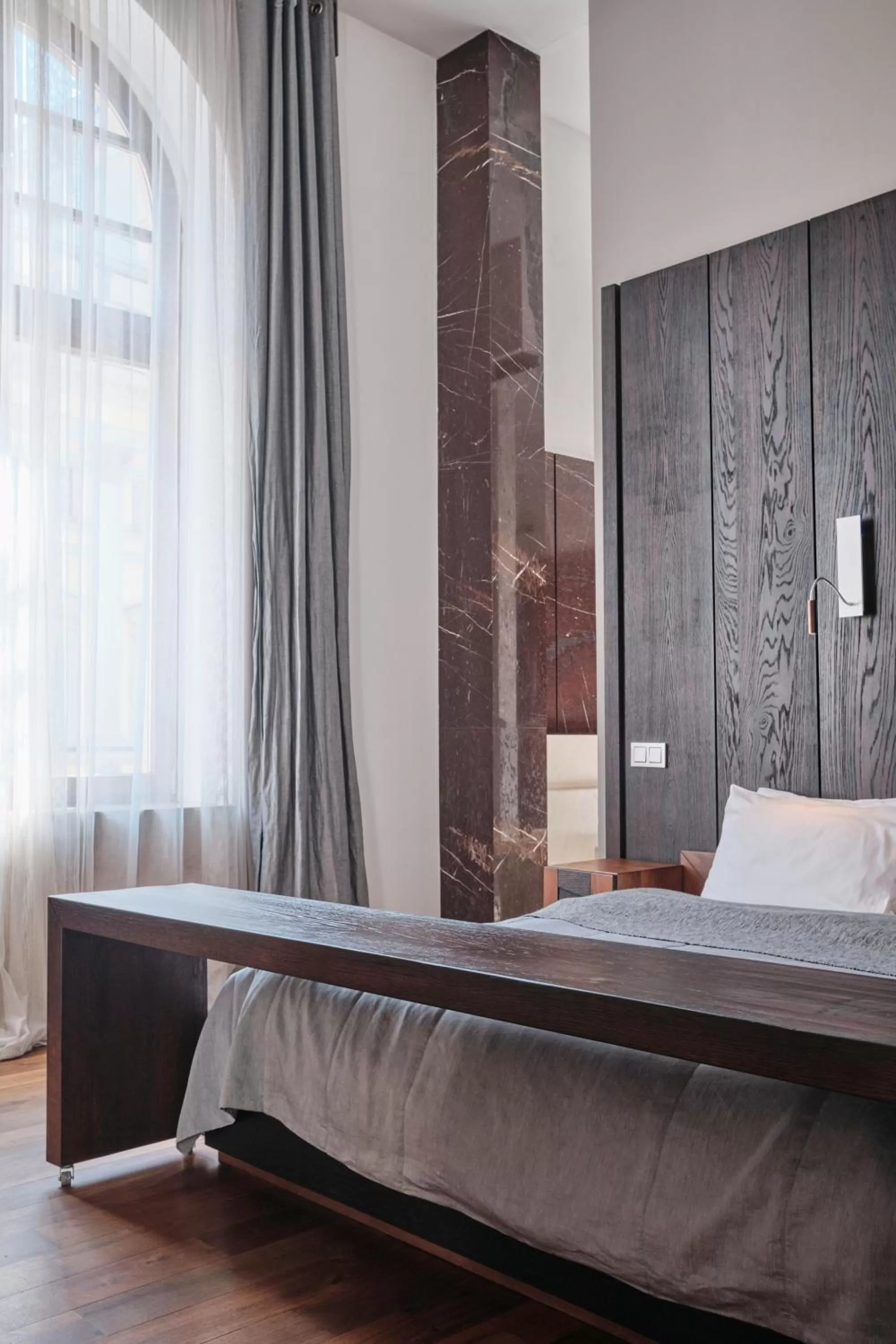 Bed in Hotel Monopol