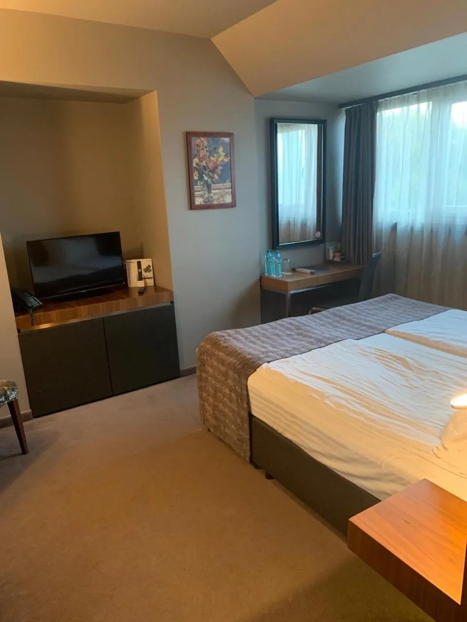 Bed in All Seasons Residence Design Hotel - Free parking