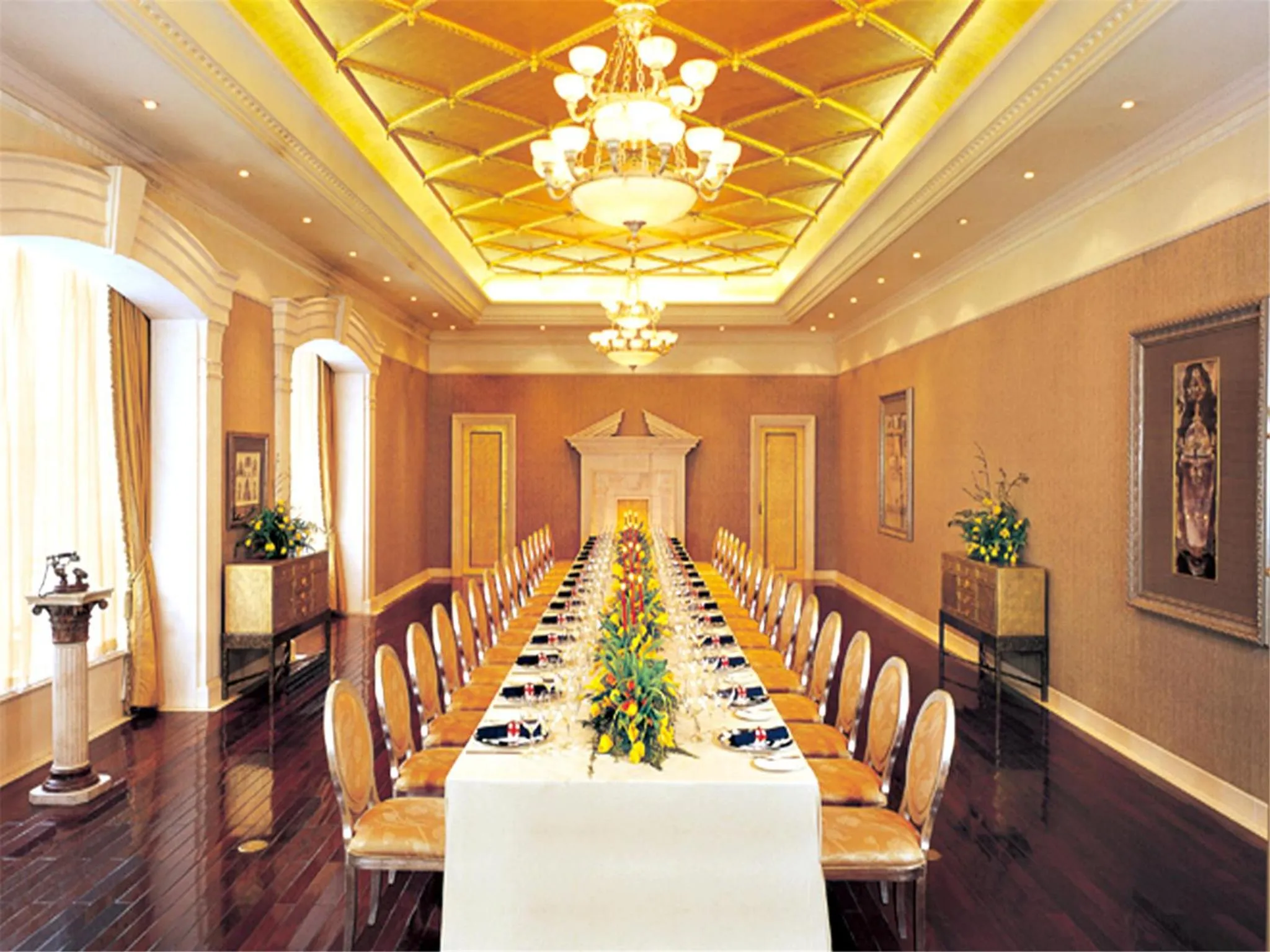 Business facilities in The Kunlun Beijing Jin Jiang Radisson