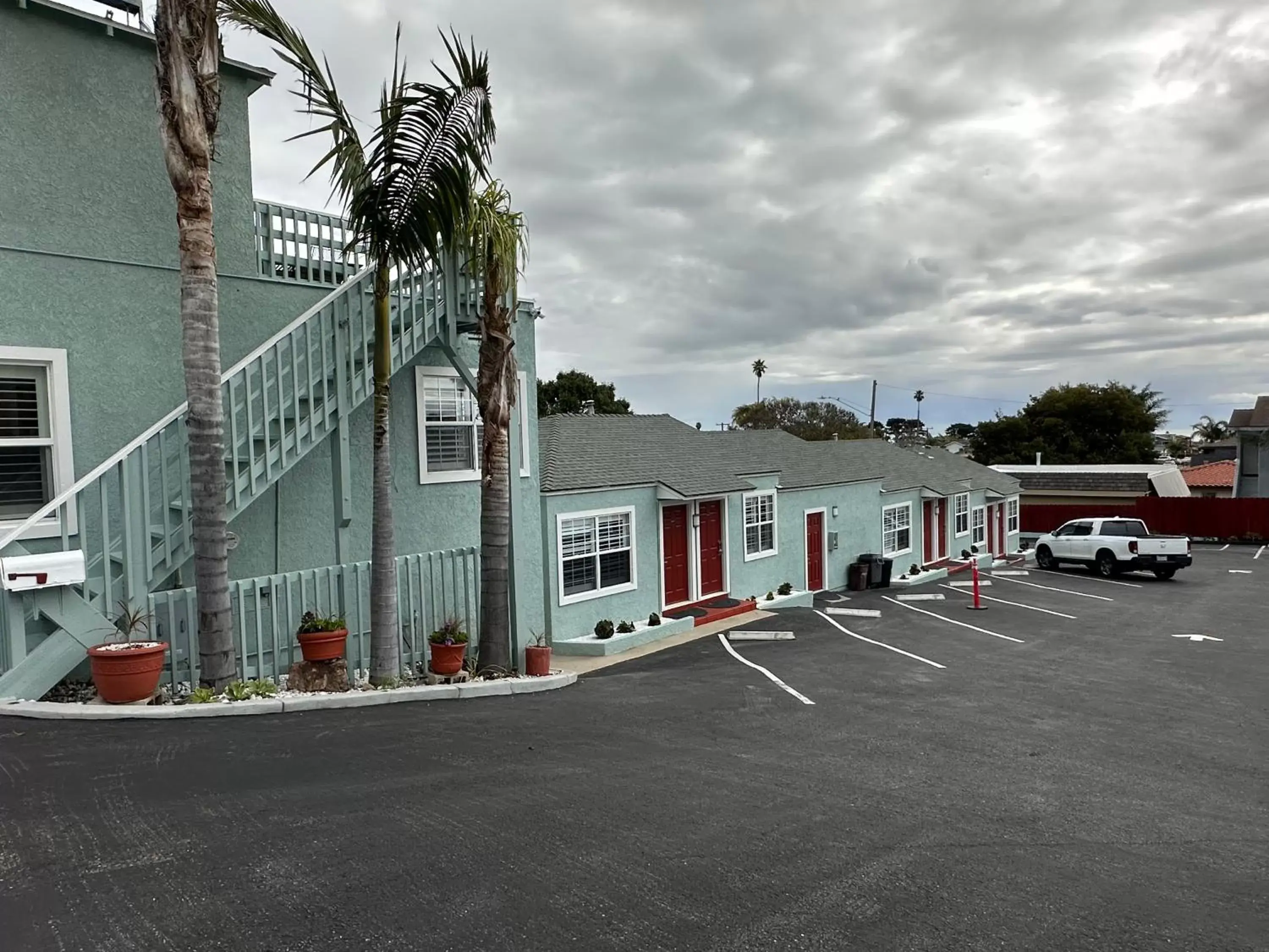 Property Building in The Palomar Inn