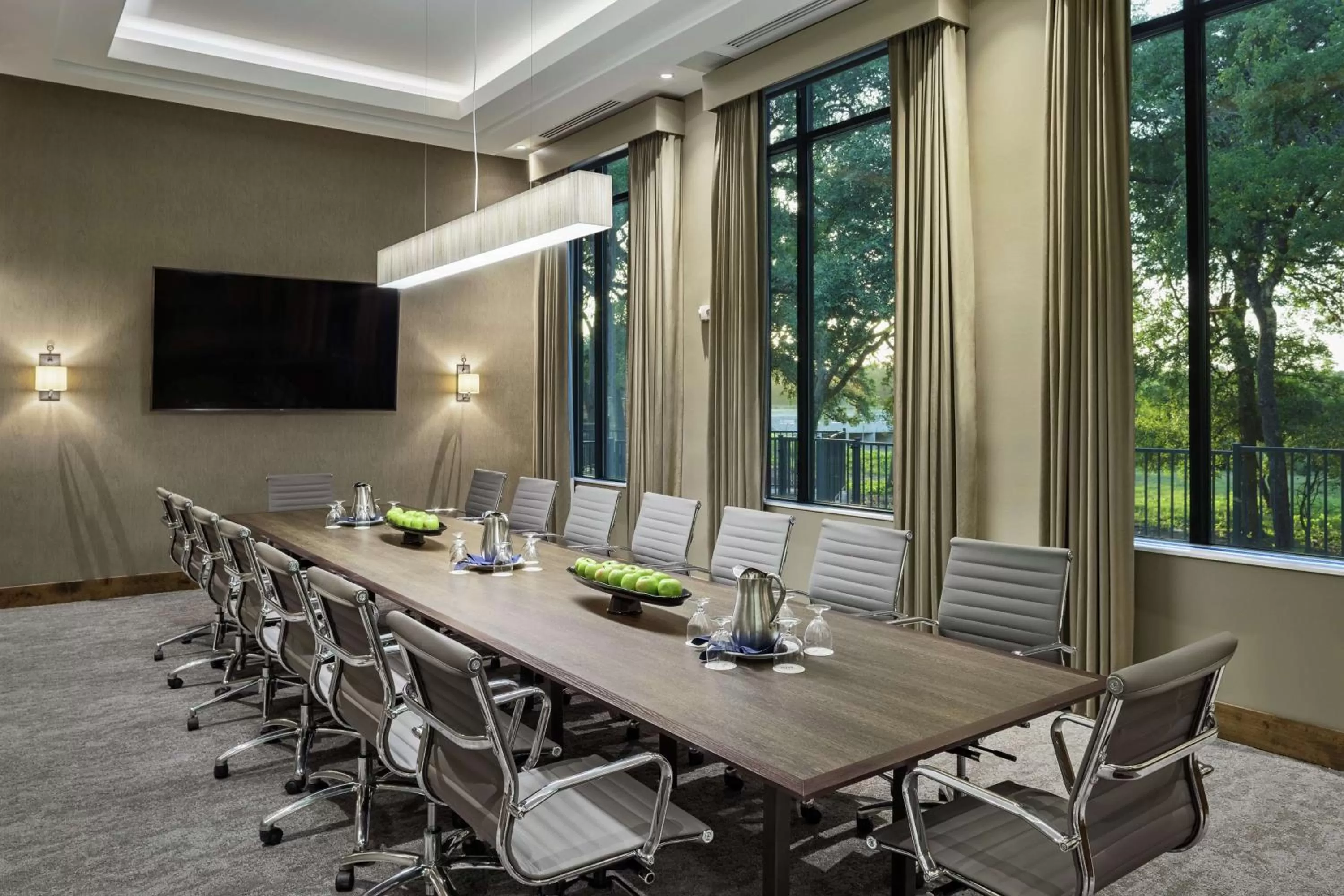 Meeting/conference room in The Bevy Hotel Boerne, A Doubletree By Hilton