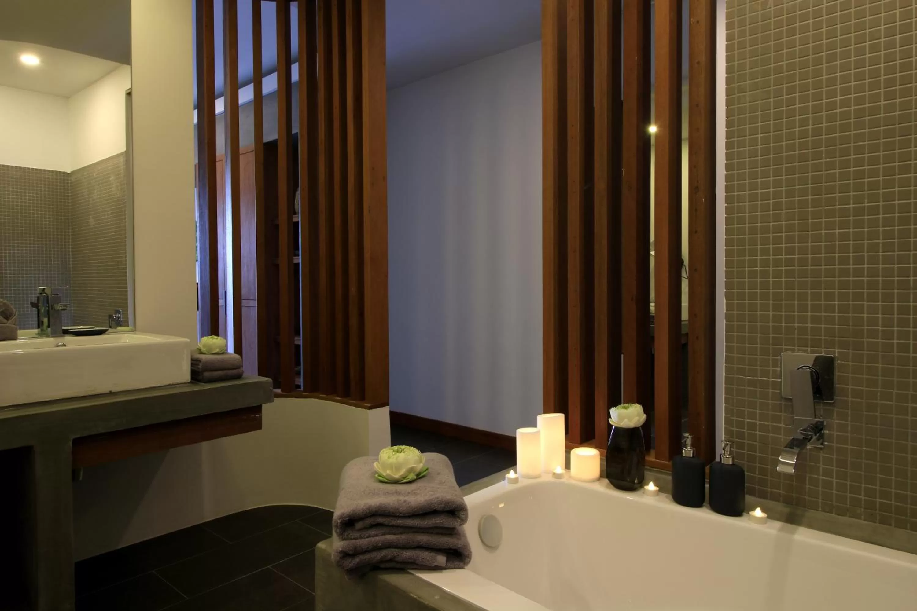 Shower in Riversoul Boutique