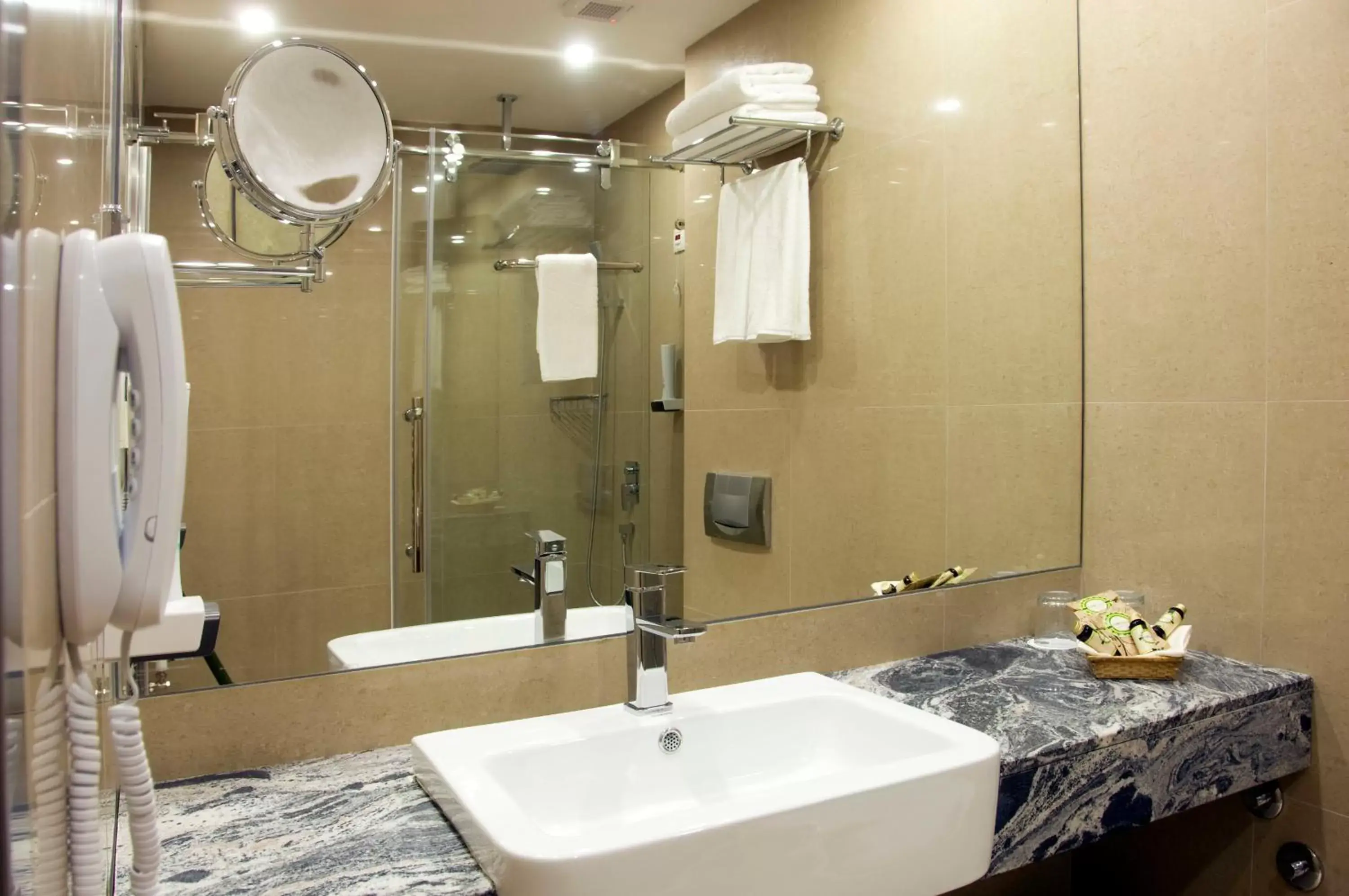 Bathroom in Central Hotel Sofia