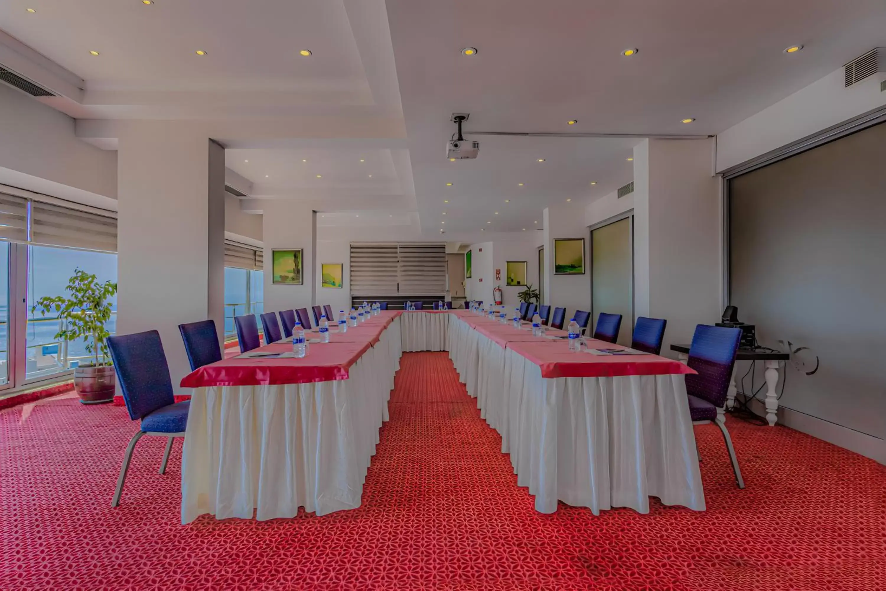 Meeting/conference room in Best Western Plus Khan Hotel