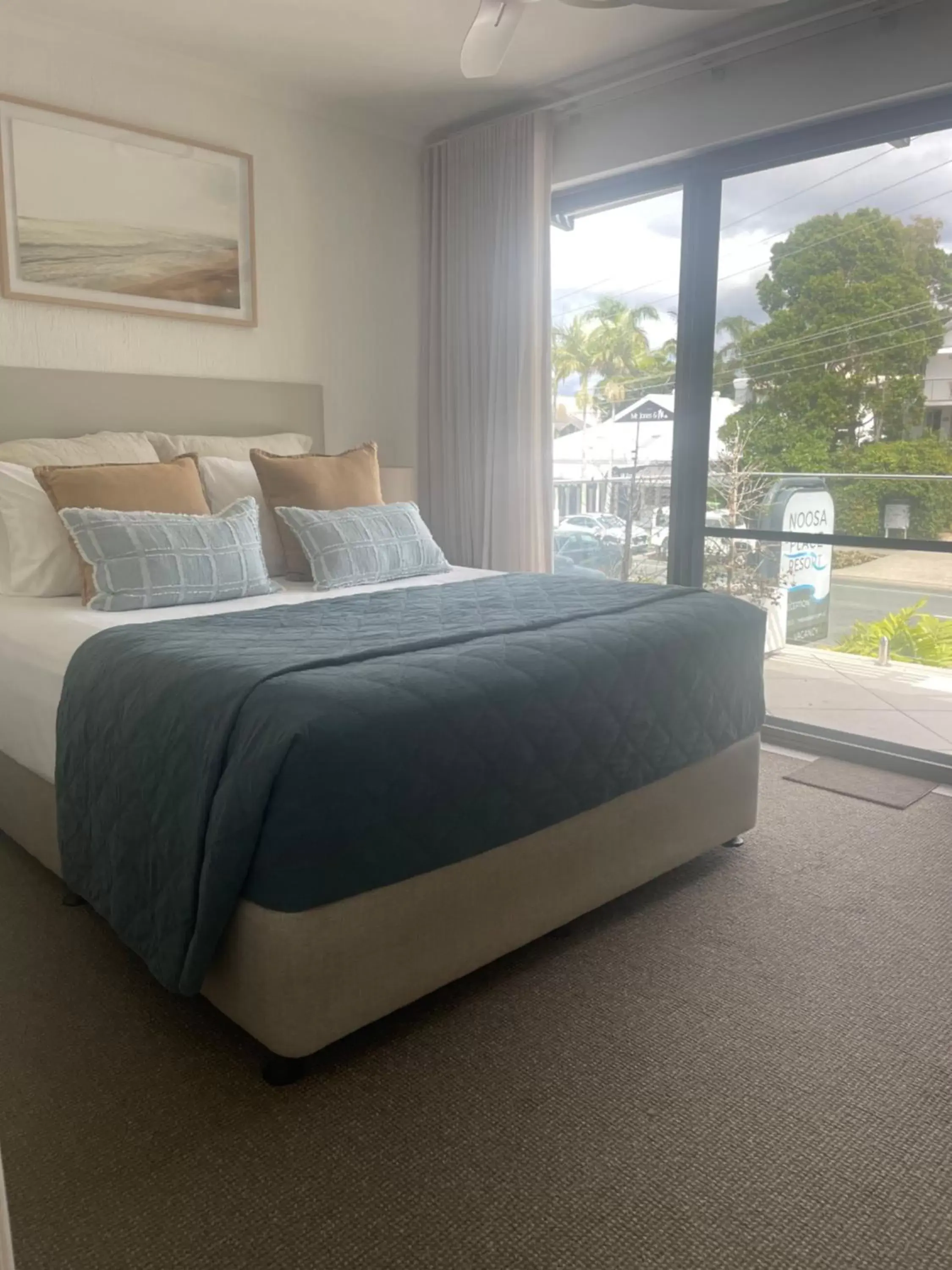 Bed in Noosa Place Resort