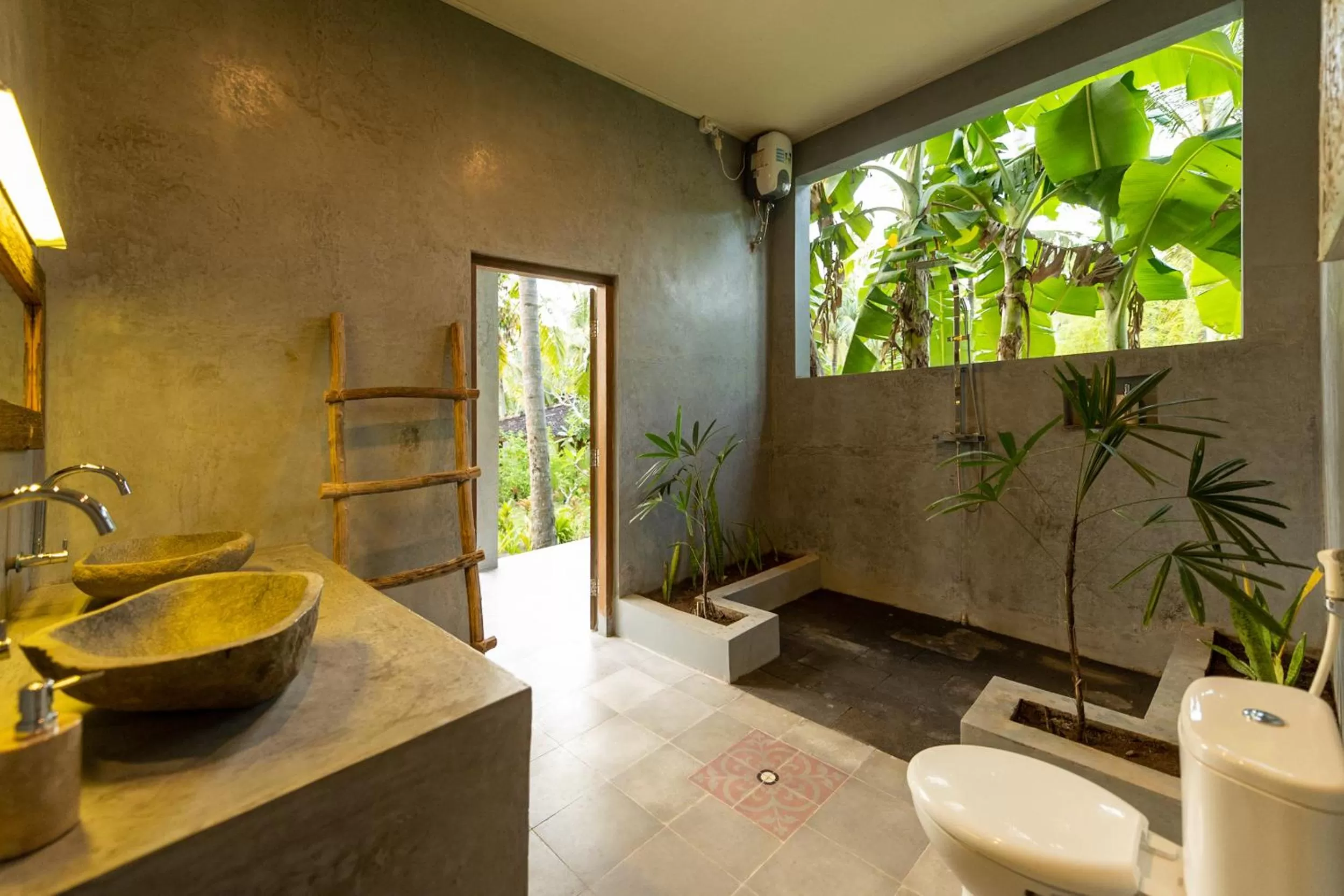 Bathroom in Tanah Damai Hotel