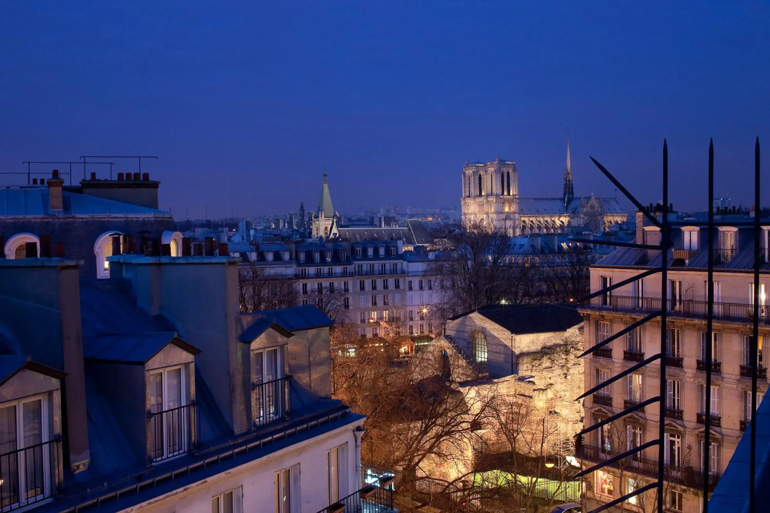 Landmark view in Hotel Le Petit Belloy Saint Germain