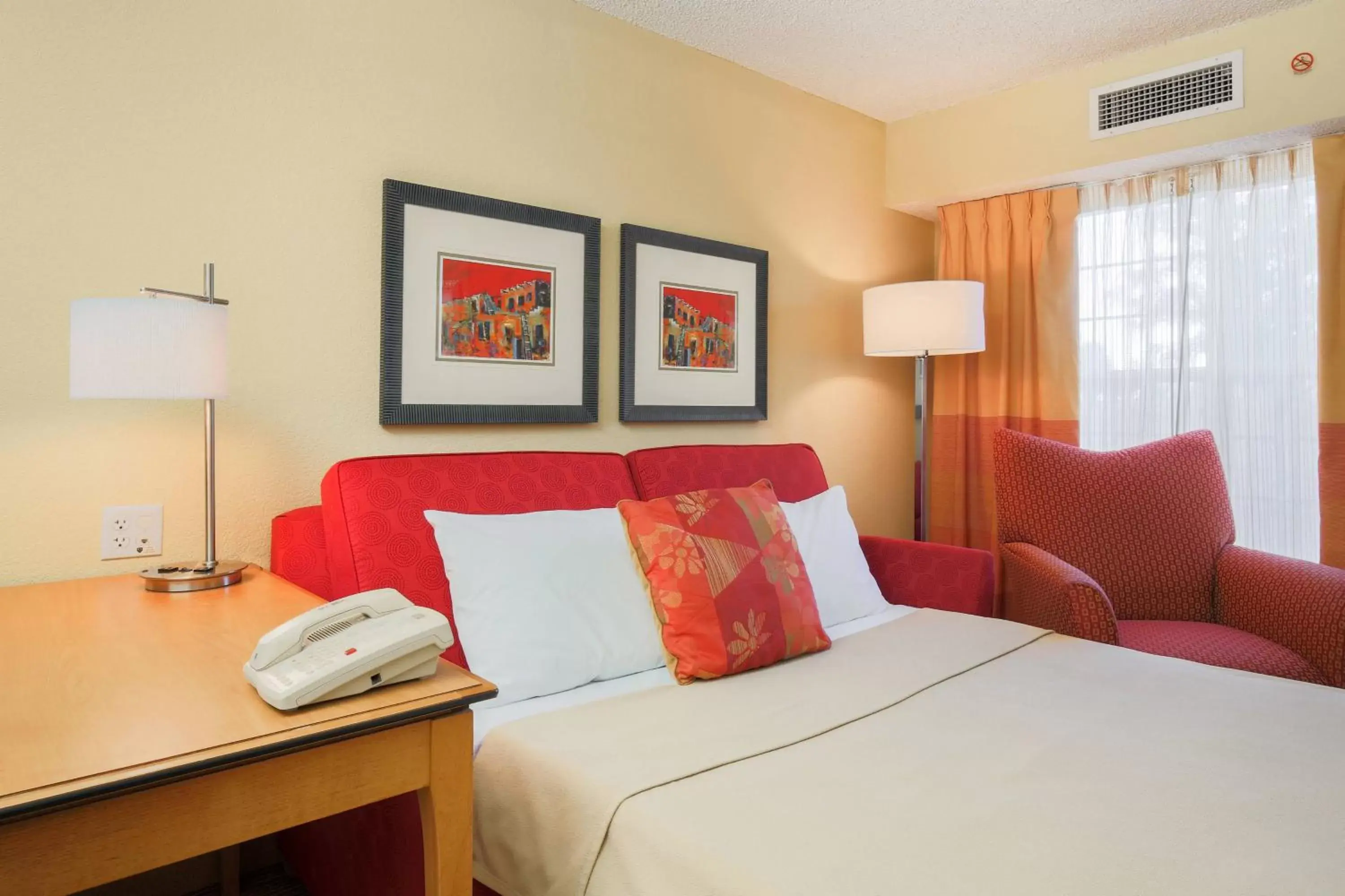 Bedroom, Bed in Residence Inn by Marriott Albuquerque North