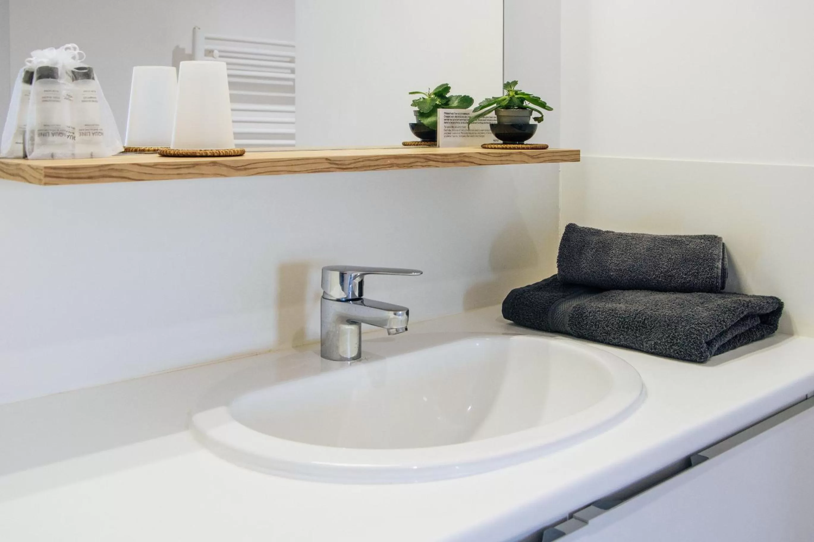 Bathroom in Twenty Business Flats Le Mans Ouest