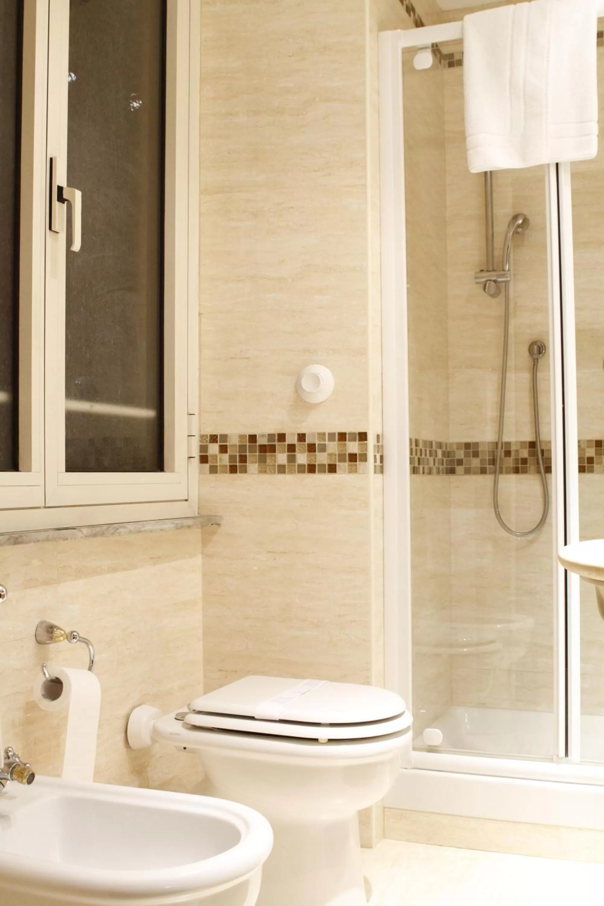 Bathroom in Hotel Genio