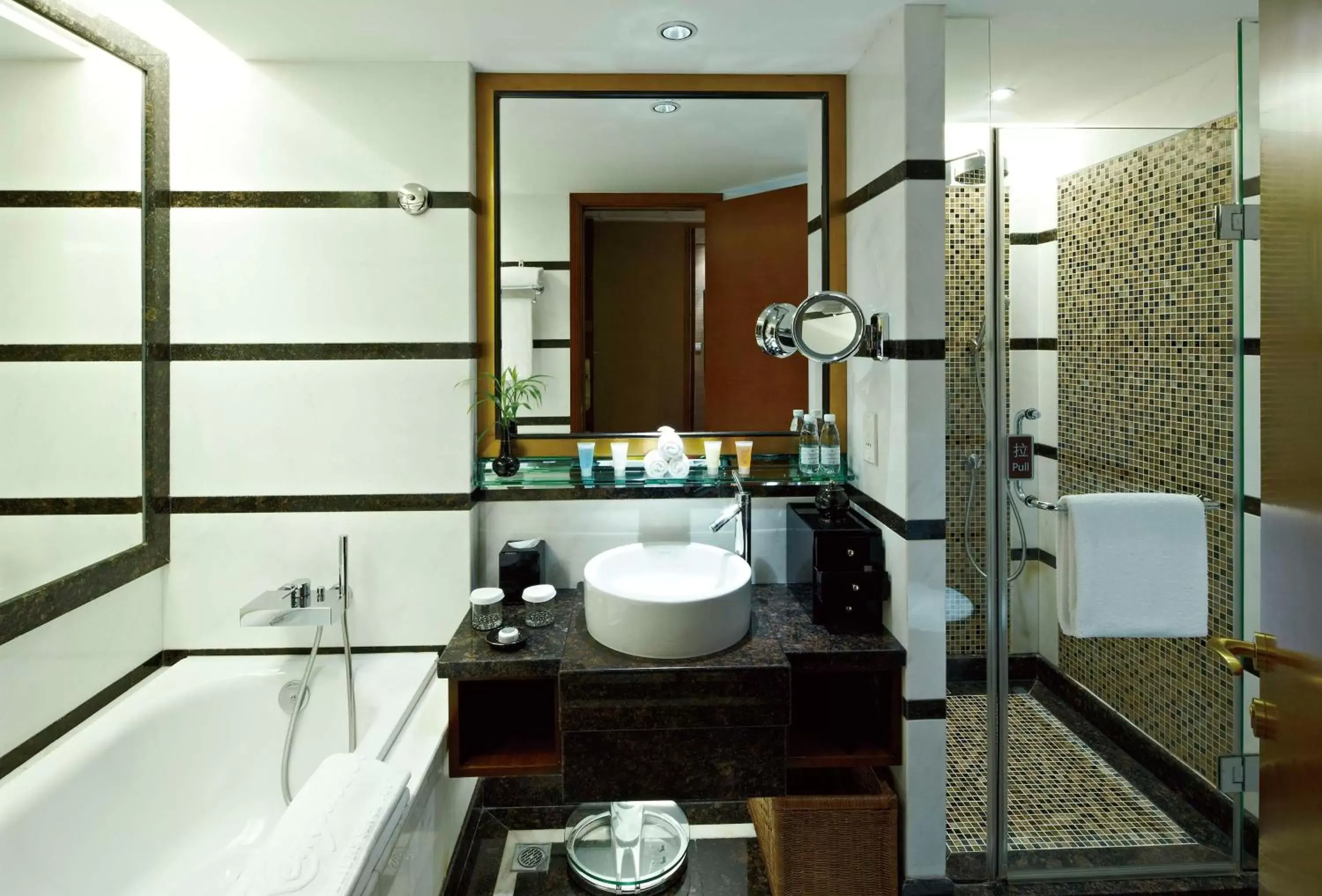 Bedroom, Bathroom in Kempinski Hotel Shenzhen