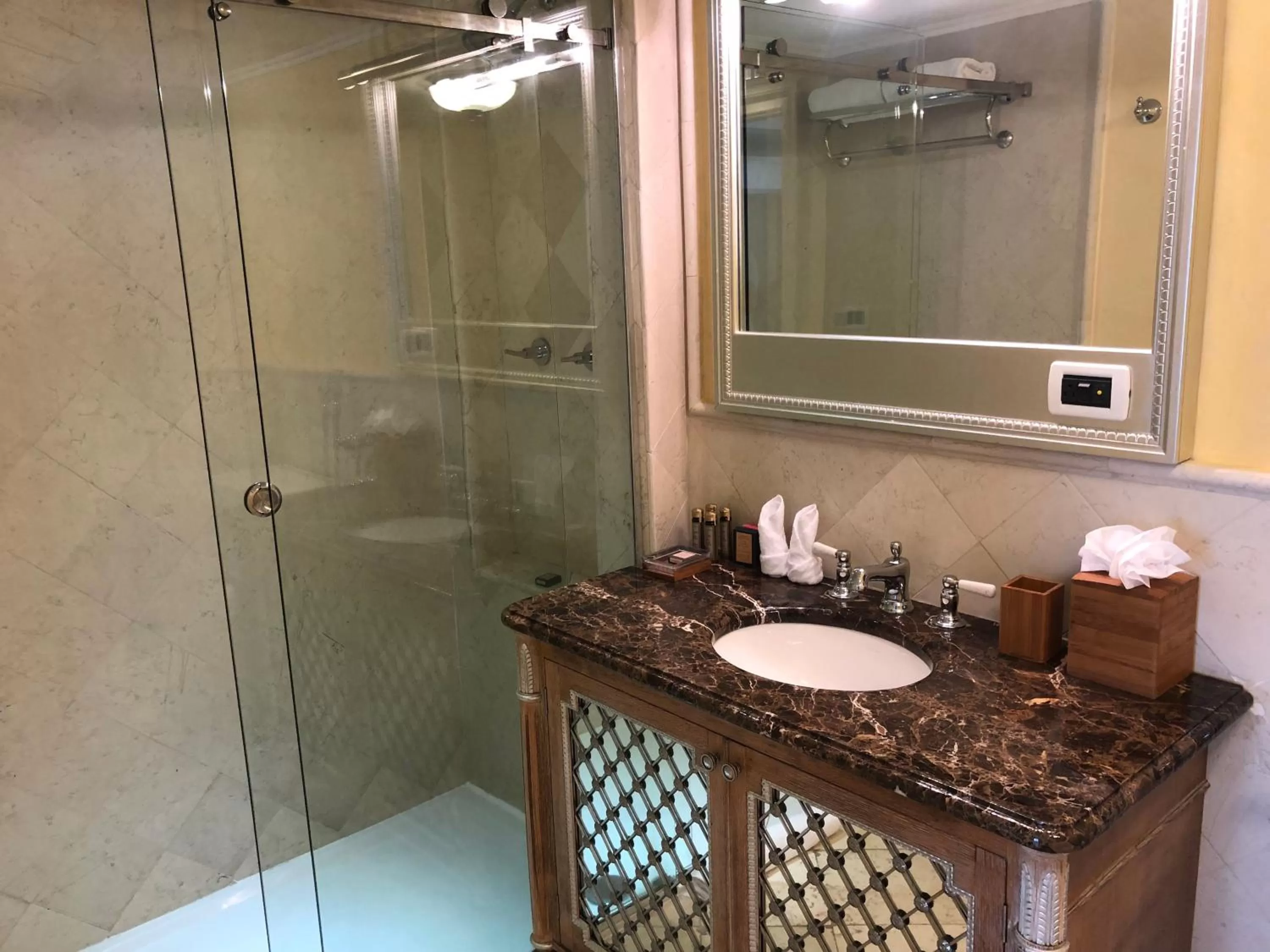 Bathroom in Villa Palma Boutique Hotel